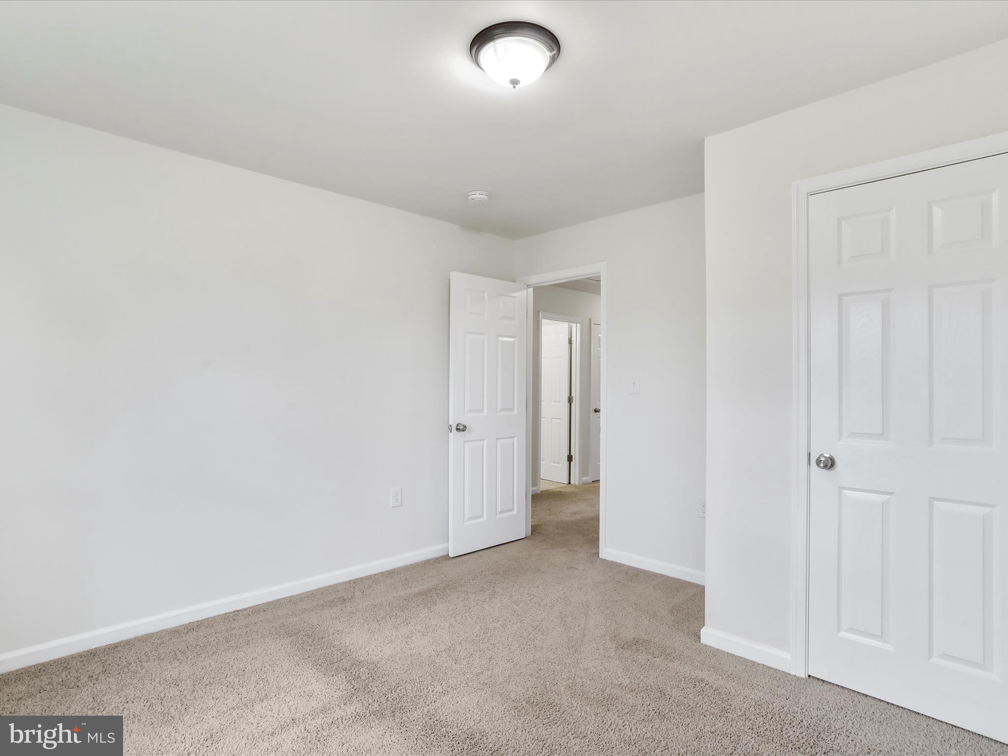 TOWNES AT OAKHURST - Residential