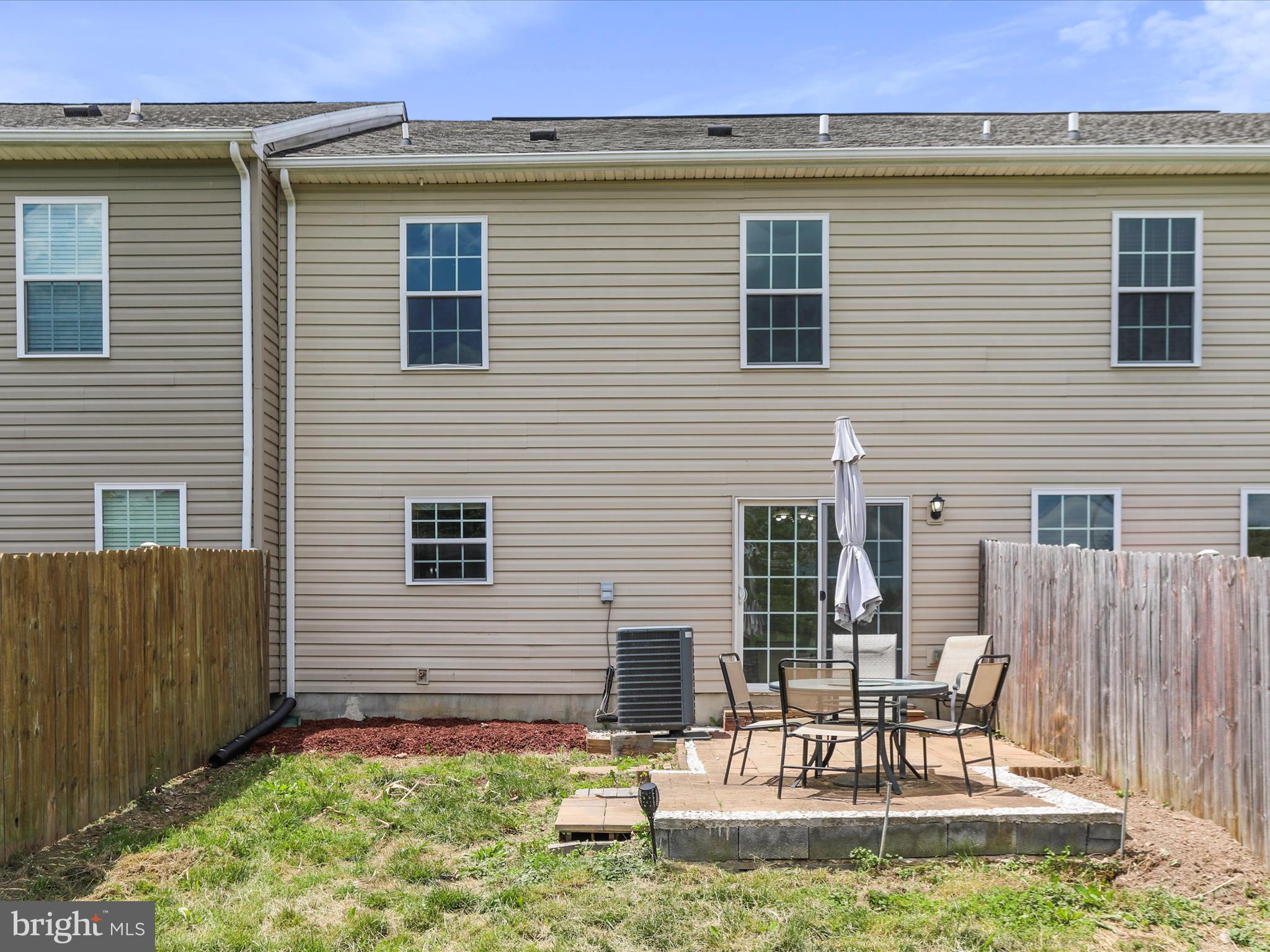 TOWNES AT OAKHURST - Residential