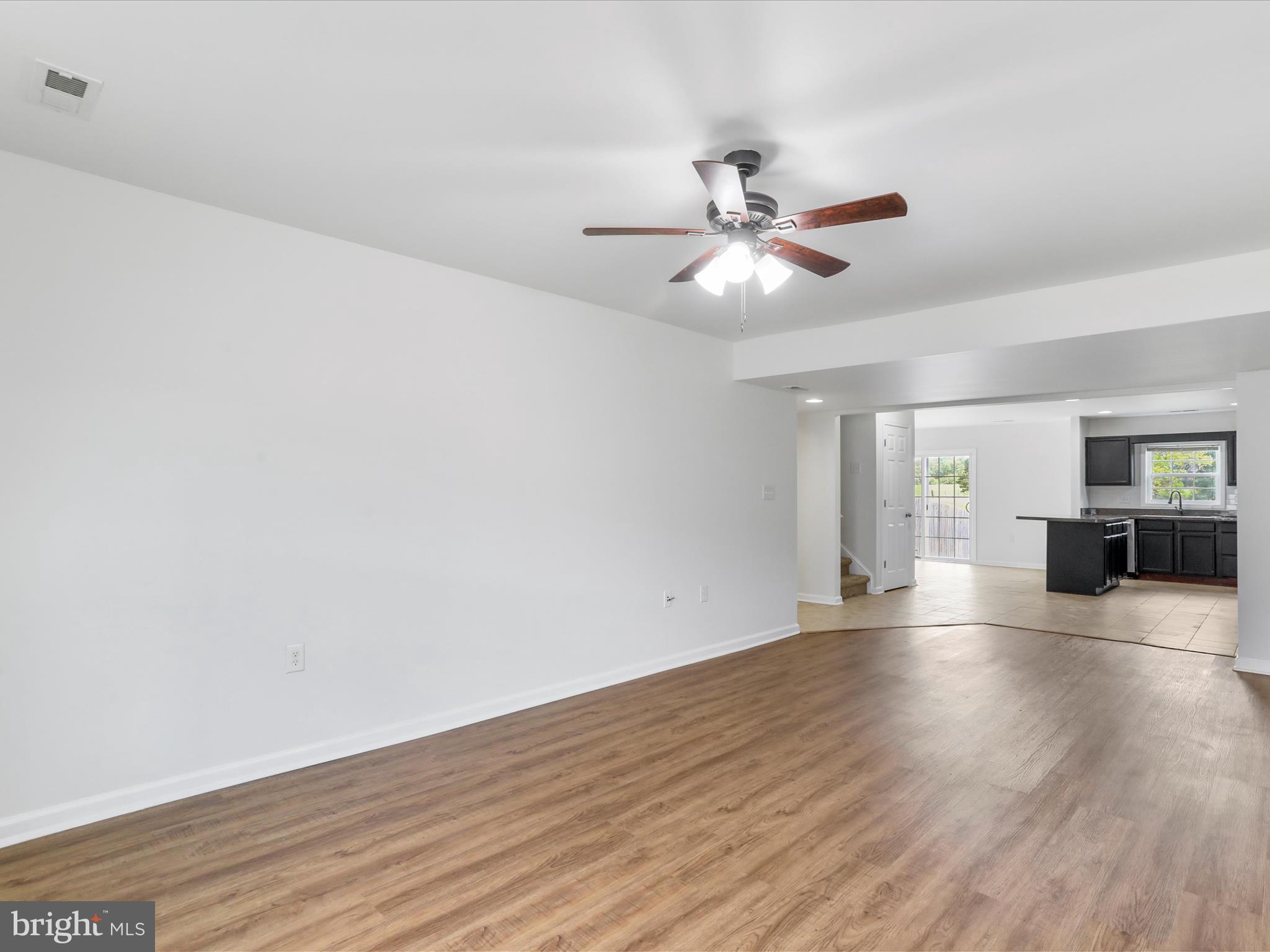 TOWNES AT OAKHURST - Residential