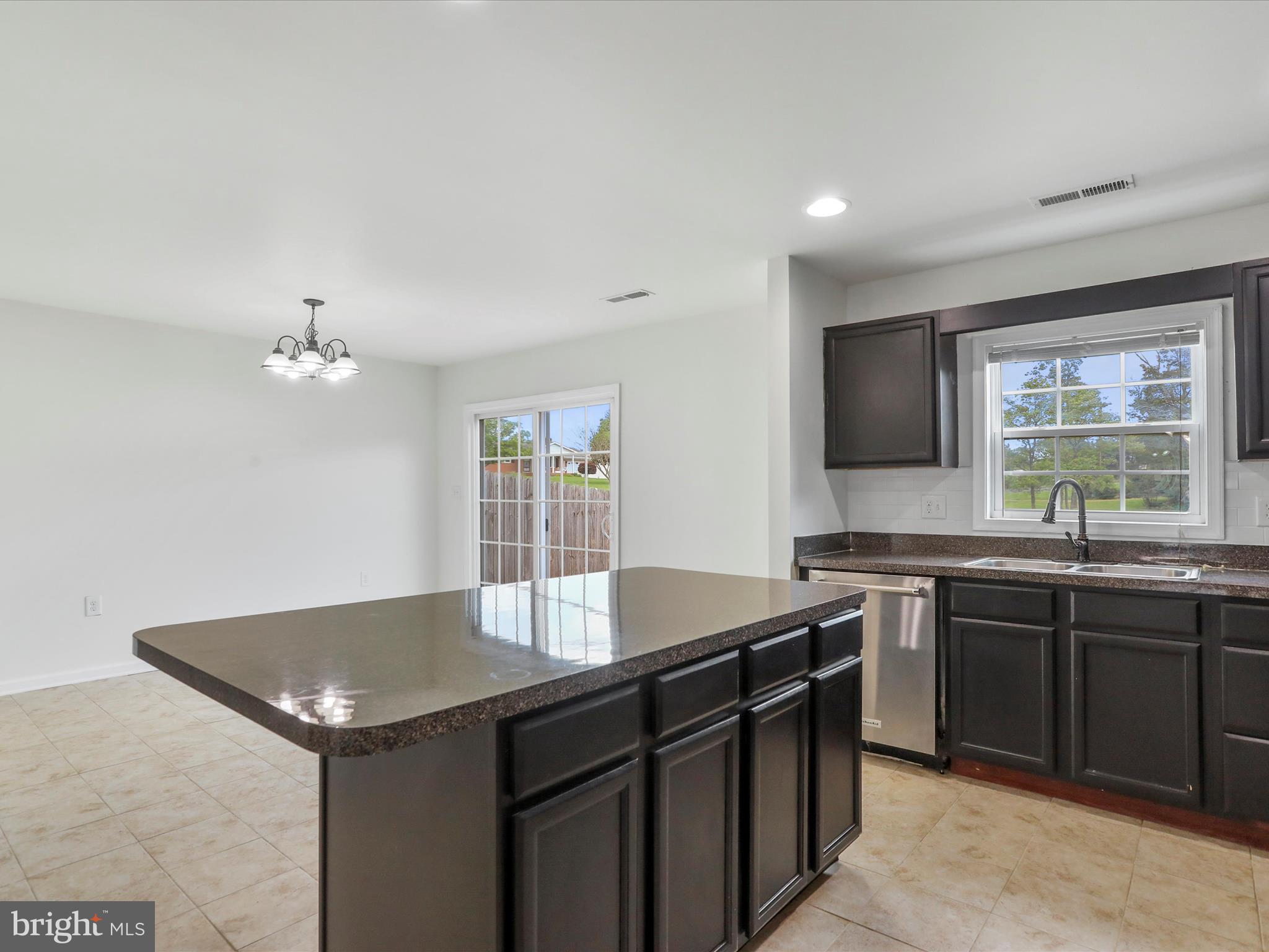 TOWNES AT OAKHURST - Residential