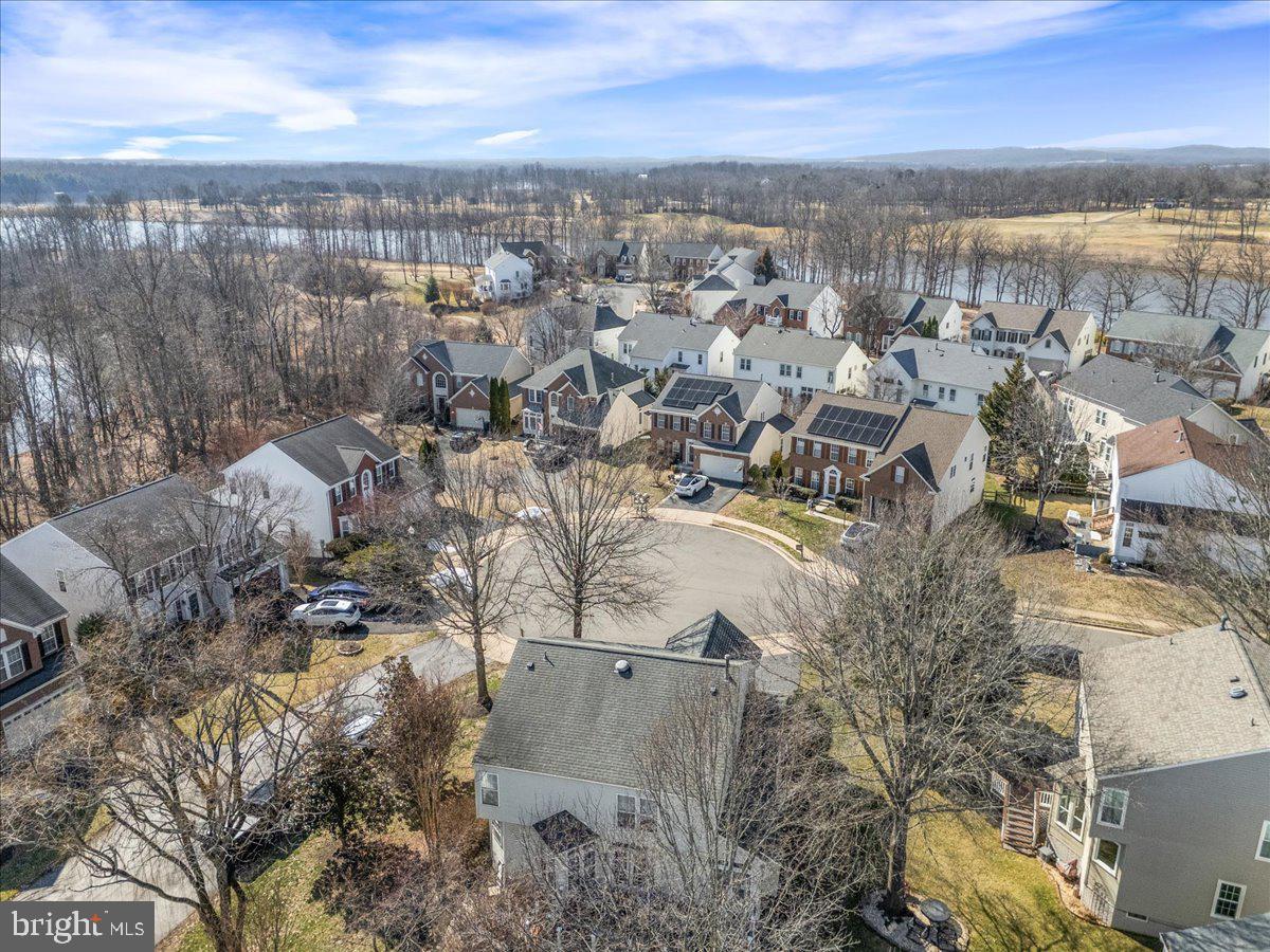 VIRGINIA OAKS - Residential