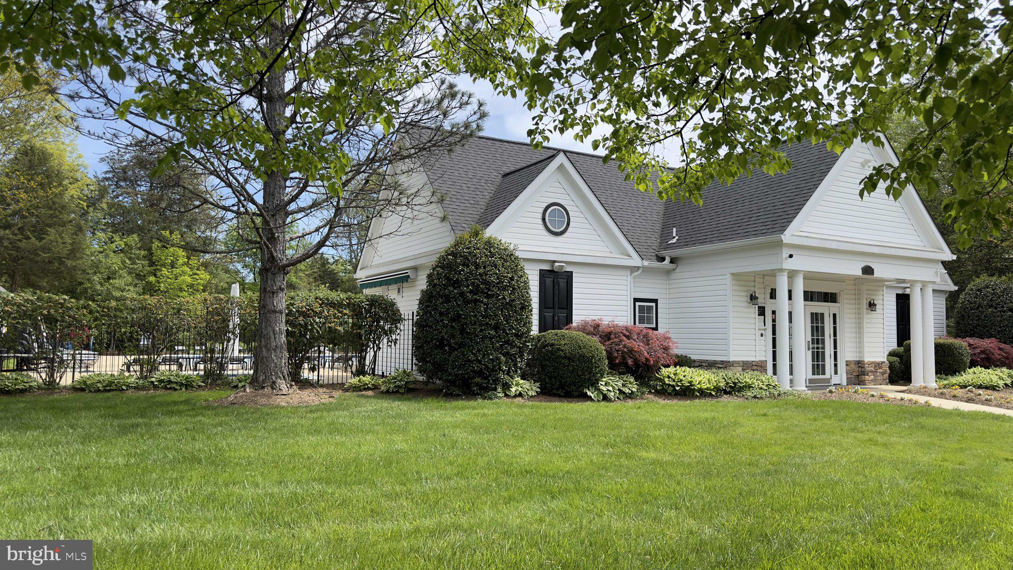 VIRGINIA OAKS - Residential