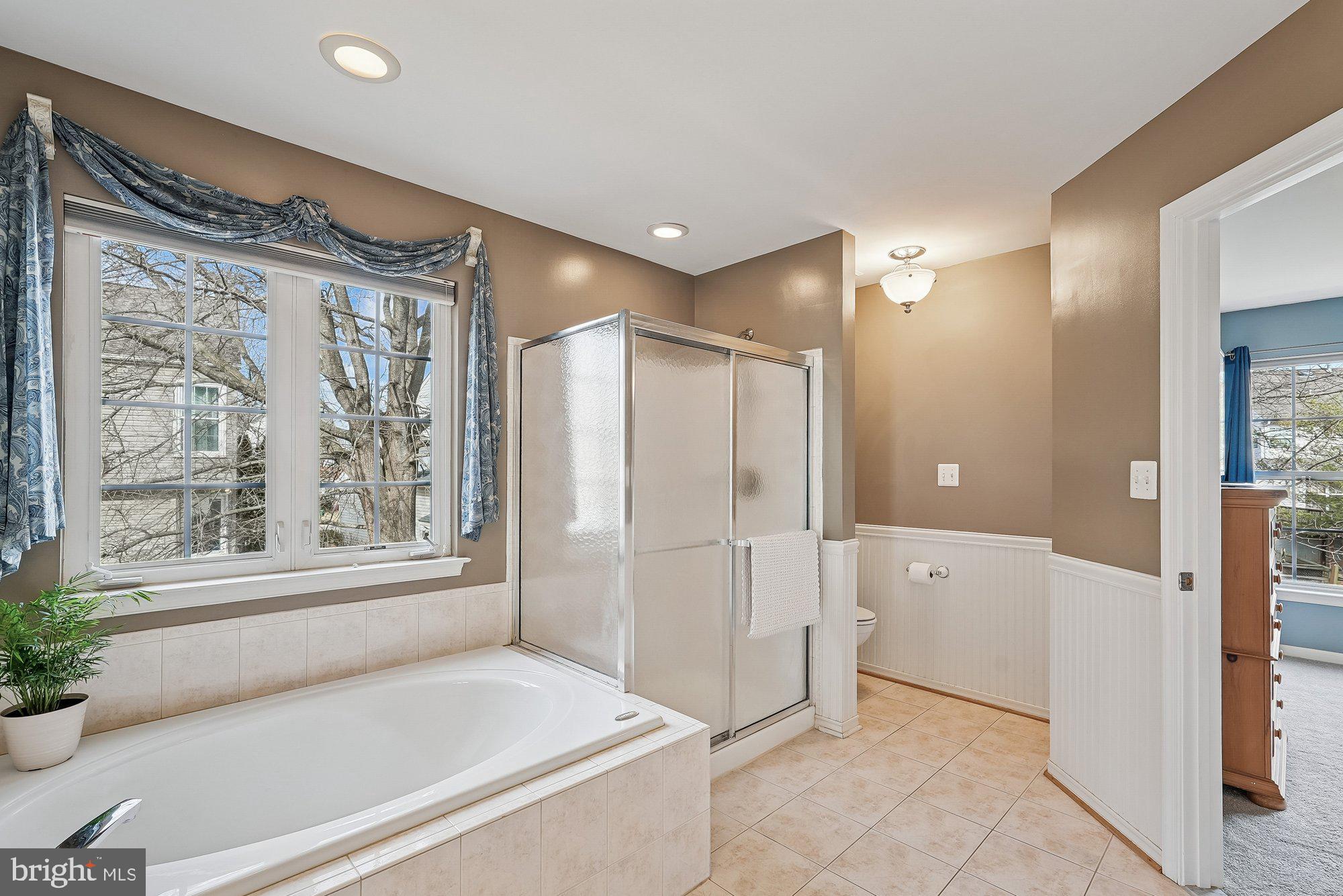 VIRGINIA OAKS - Residential