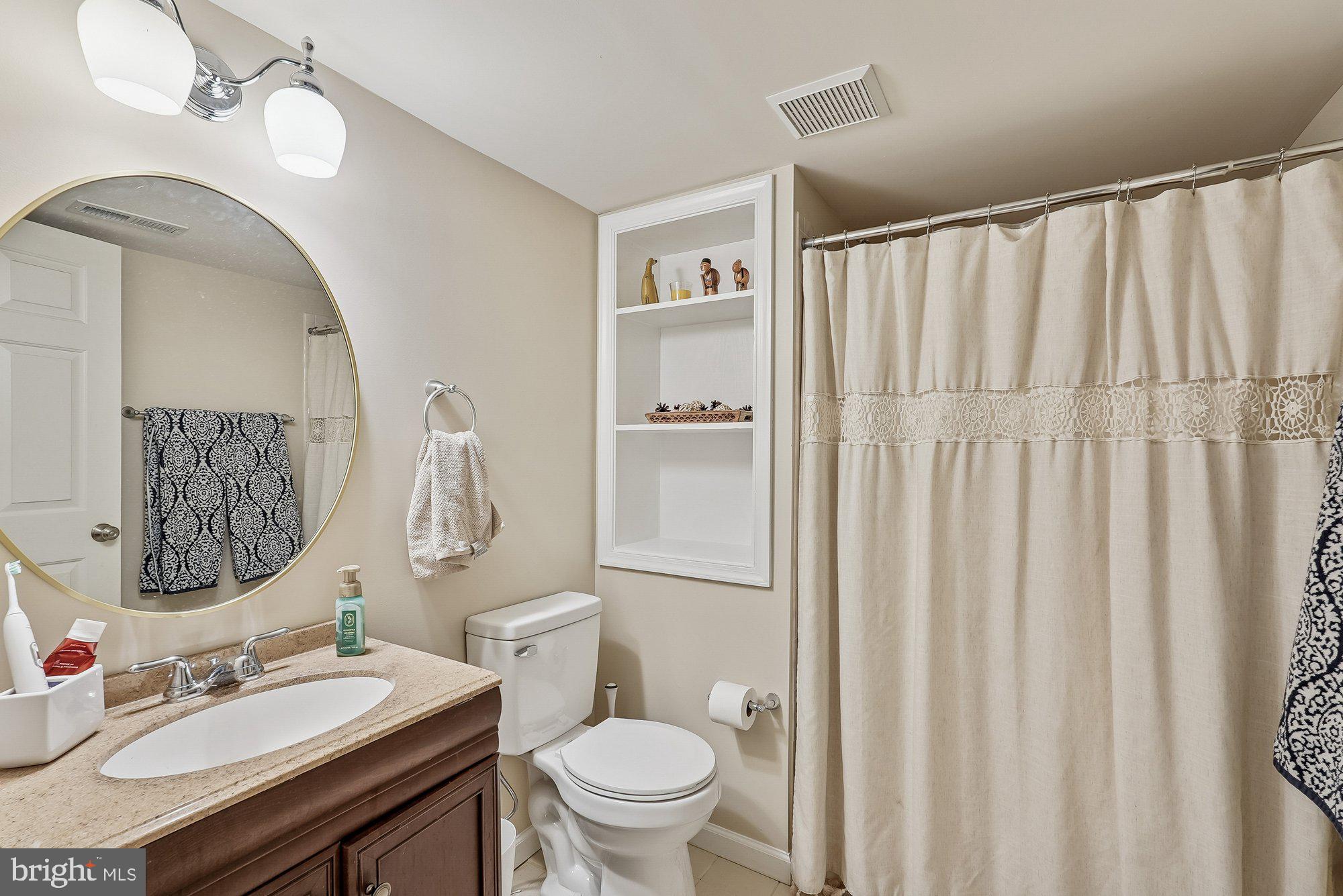 VIRGINIA OAKS - Residential