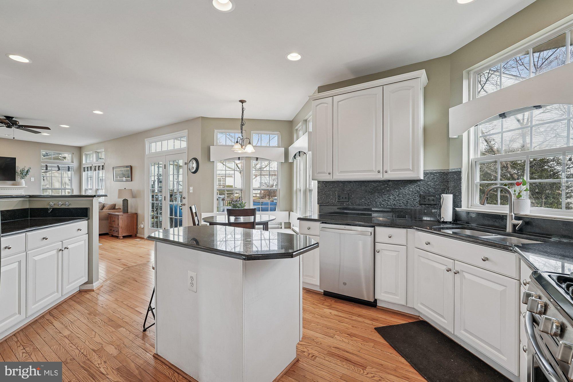 VIRGINIA OAKS - Residential