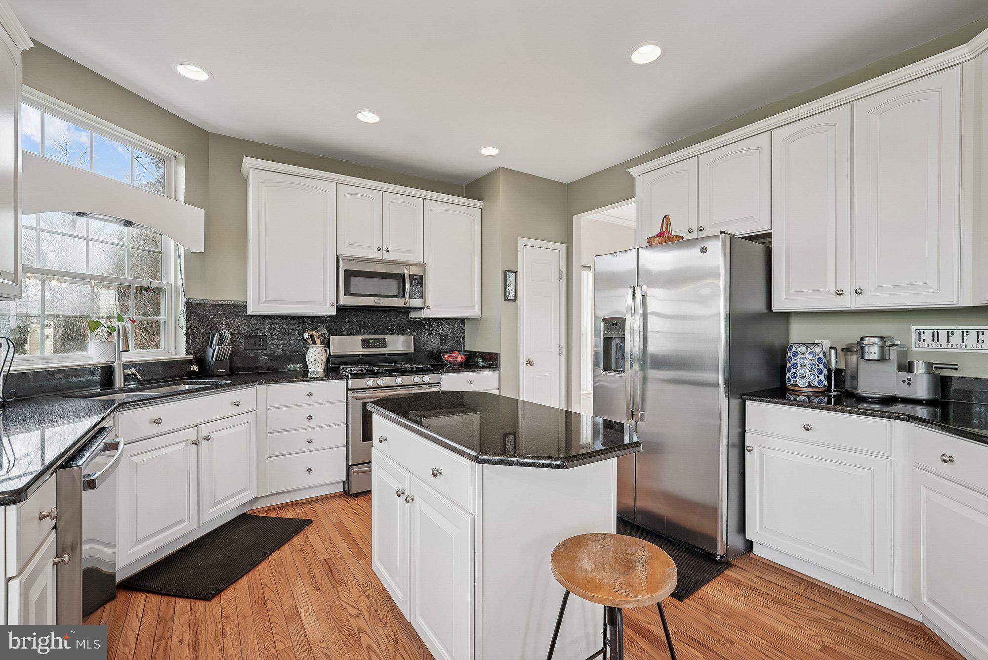 VIRGINIA OAKS - Residential