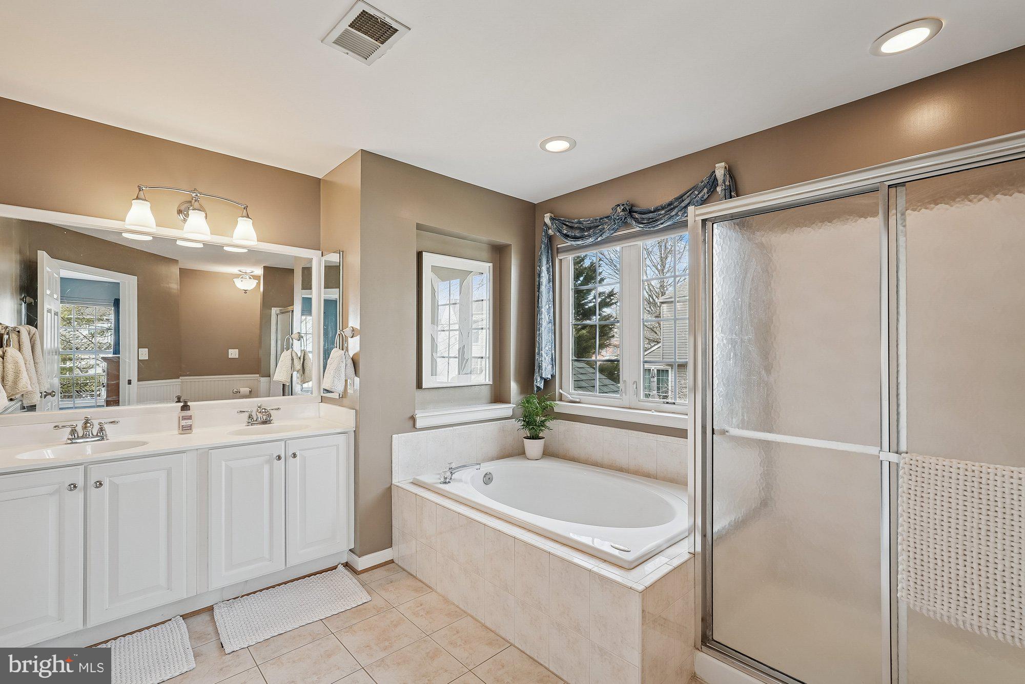 VIRGINIA OAKS - Residential