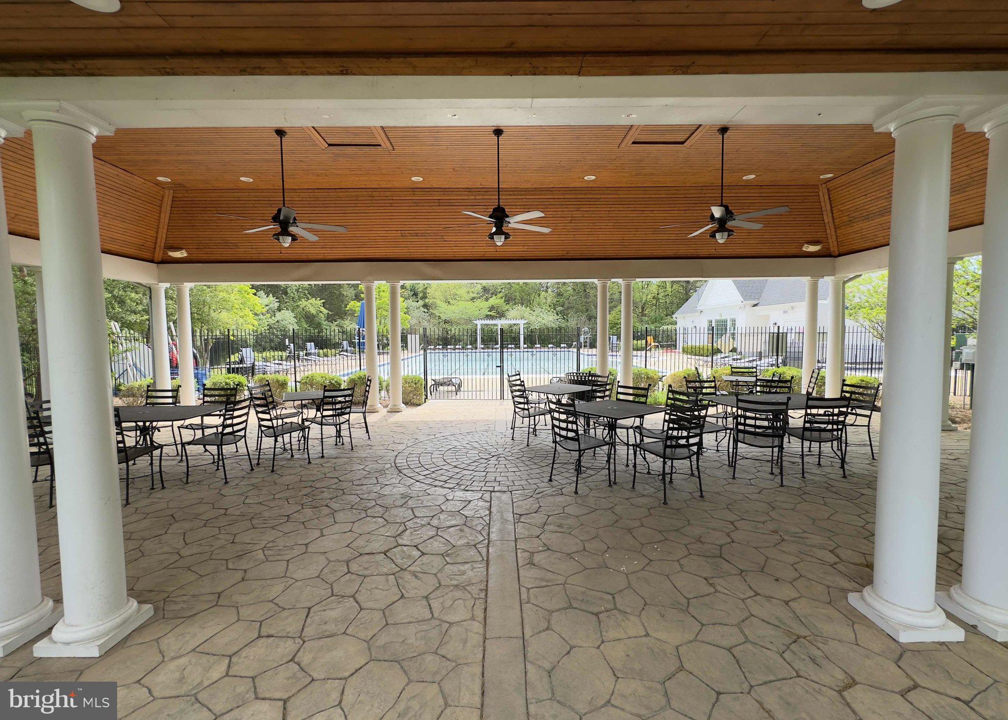 VIRGINIA OAKS - Residential