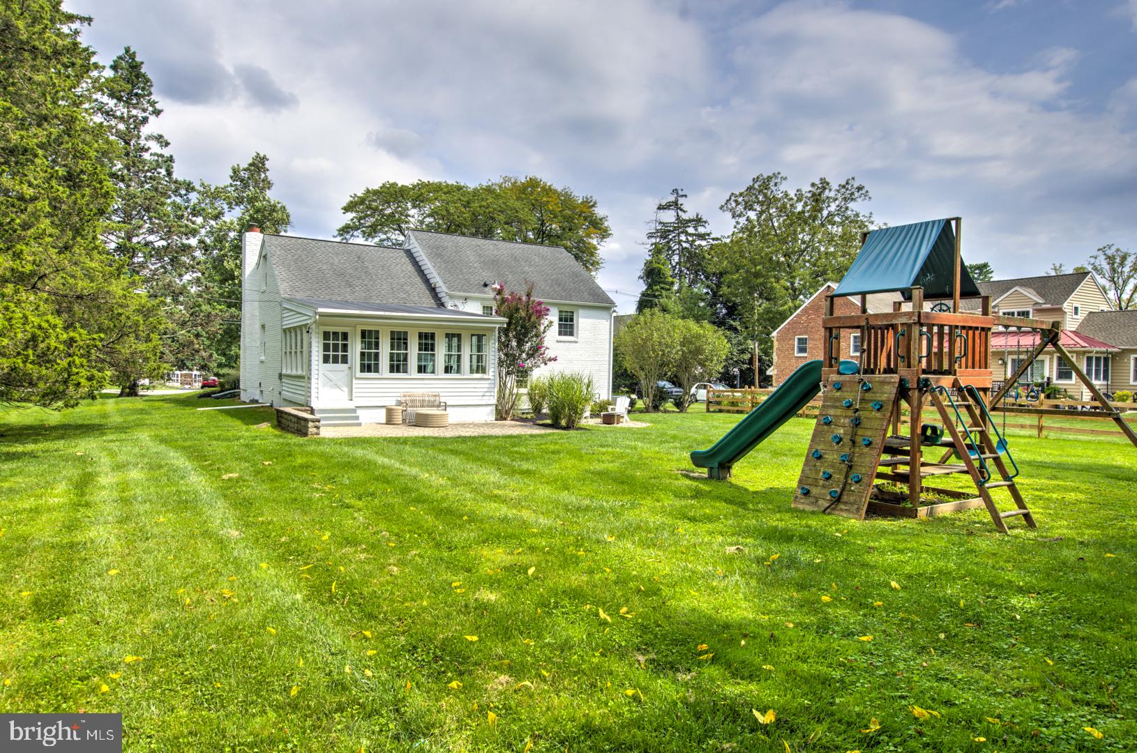 236 WATERLOO AVENUE