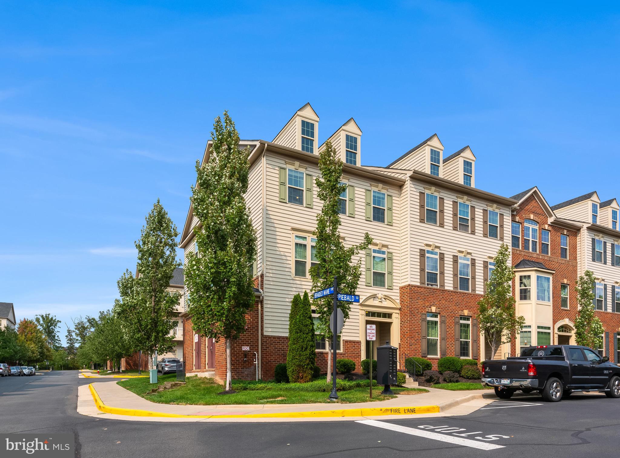 VIRGINIA MANOR - Residential Lease