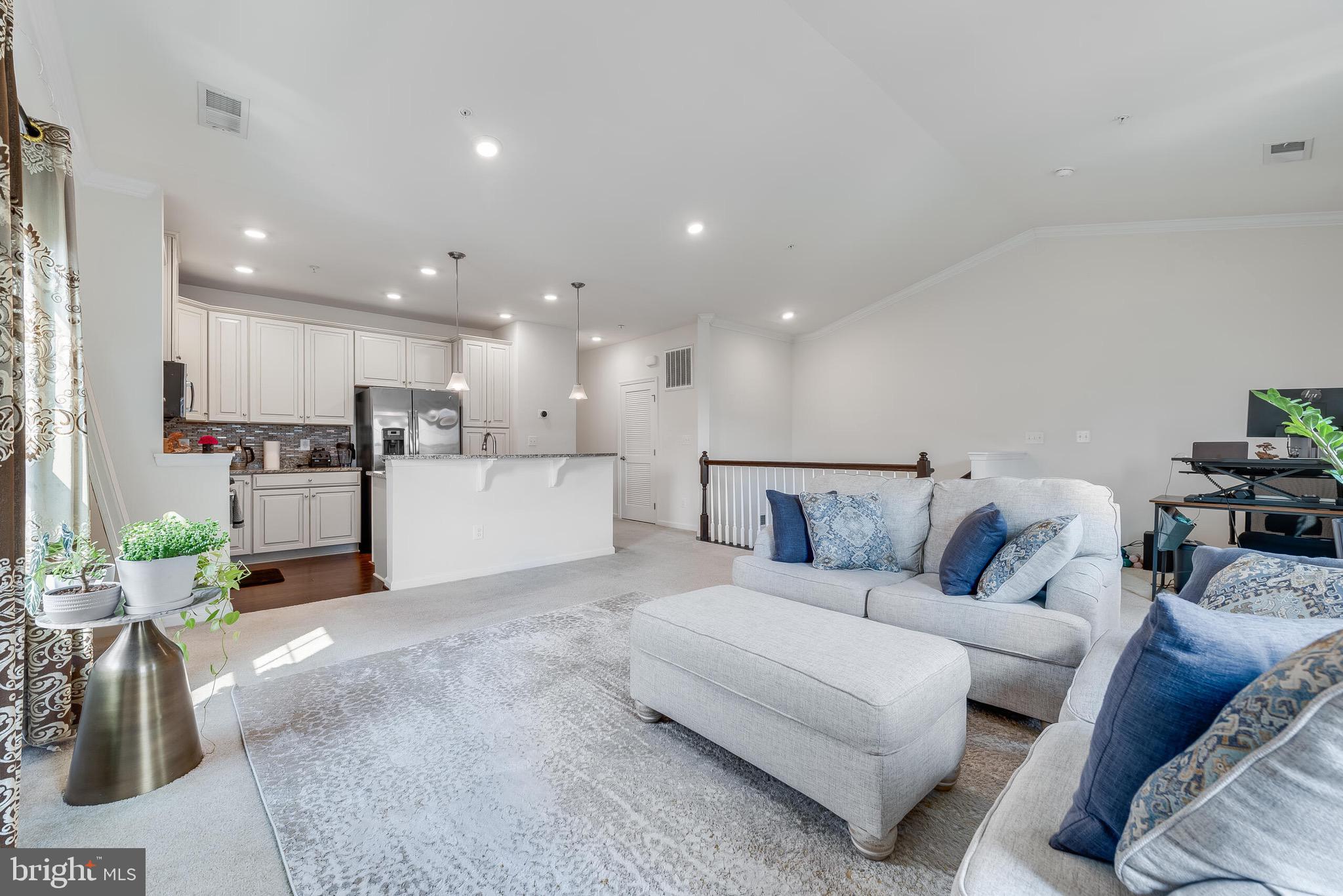 VIRGINIA MANOR - Residential Lease