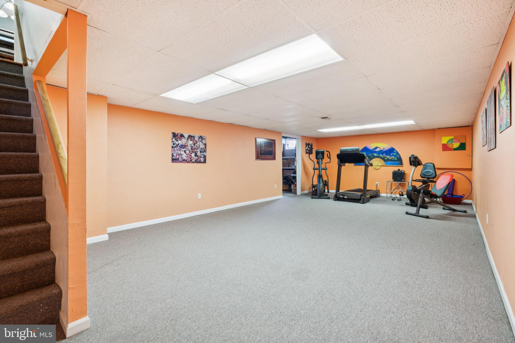 HUNTERS RUN - Residential