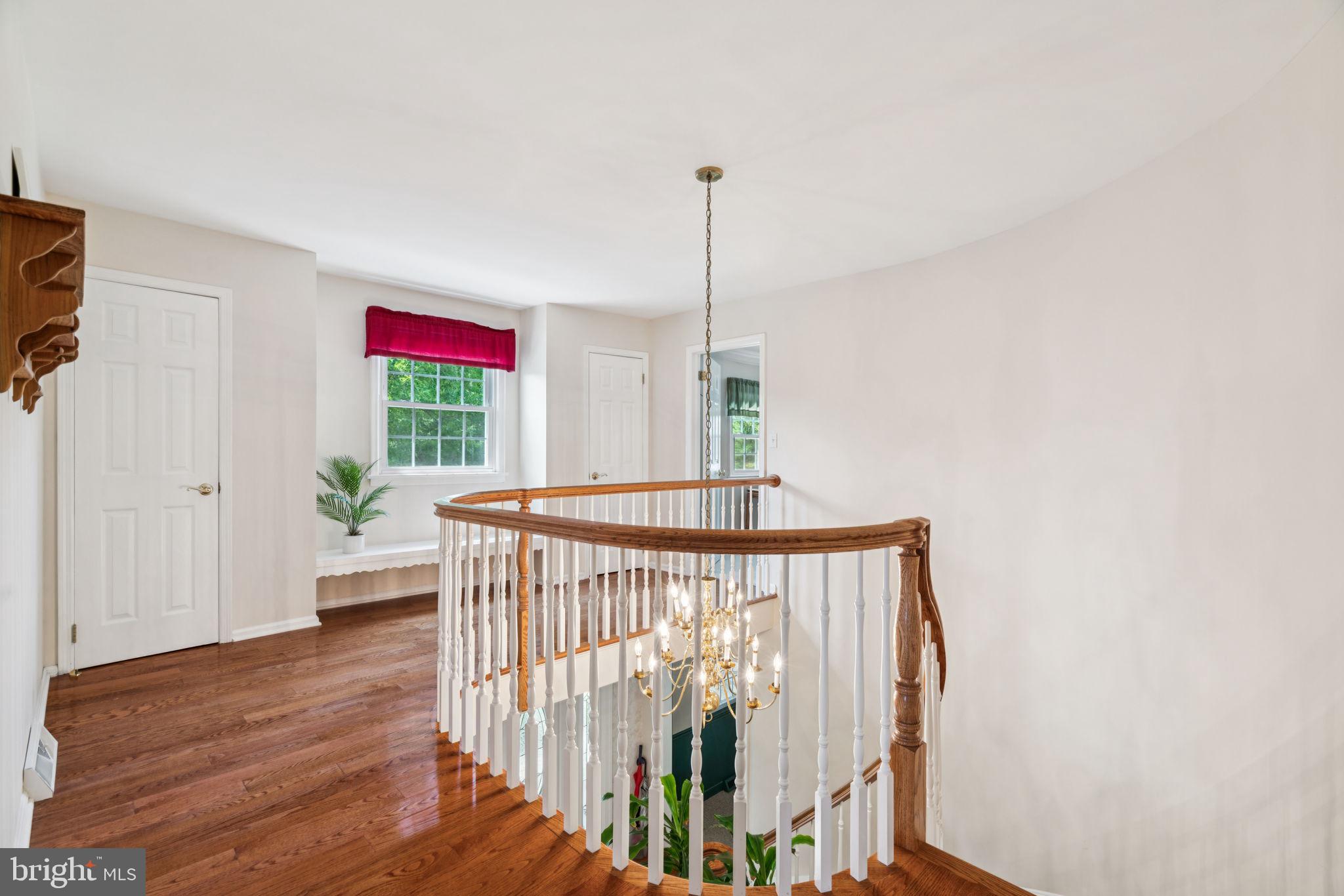 HUNTERS RUN - Residential