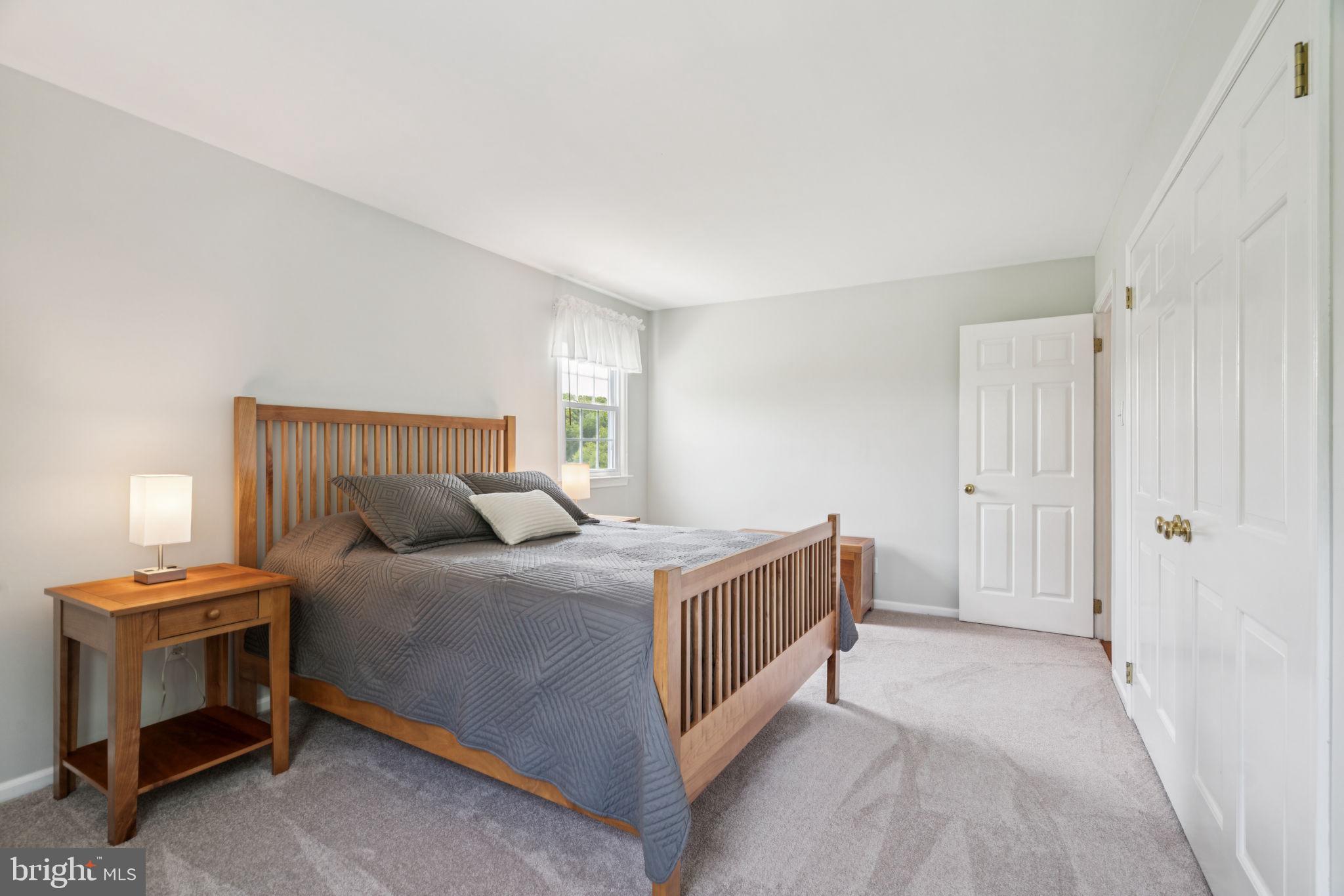 HUNTERS RUN - Residential