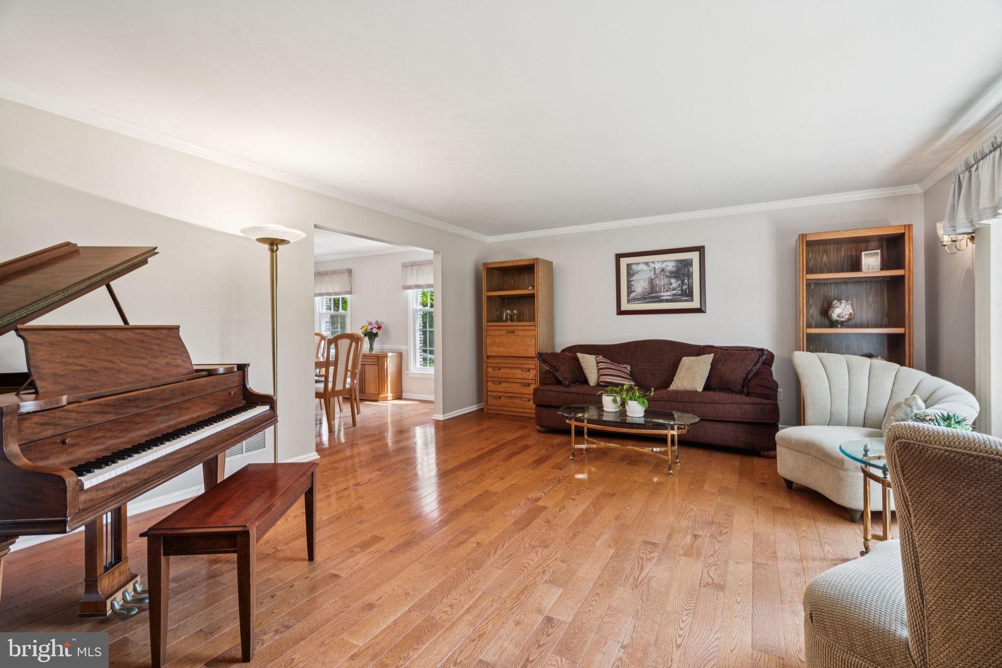 HUNTERS RUN - Residential