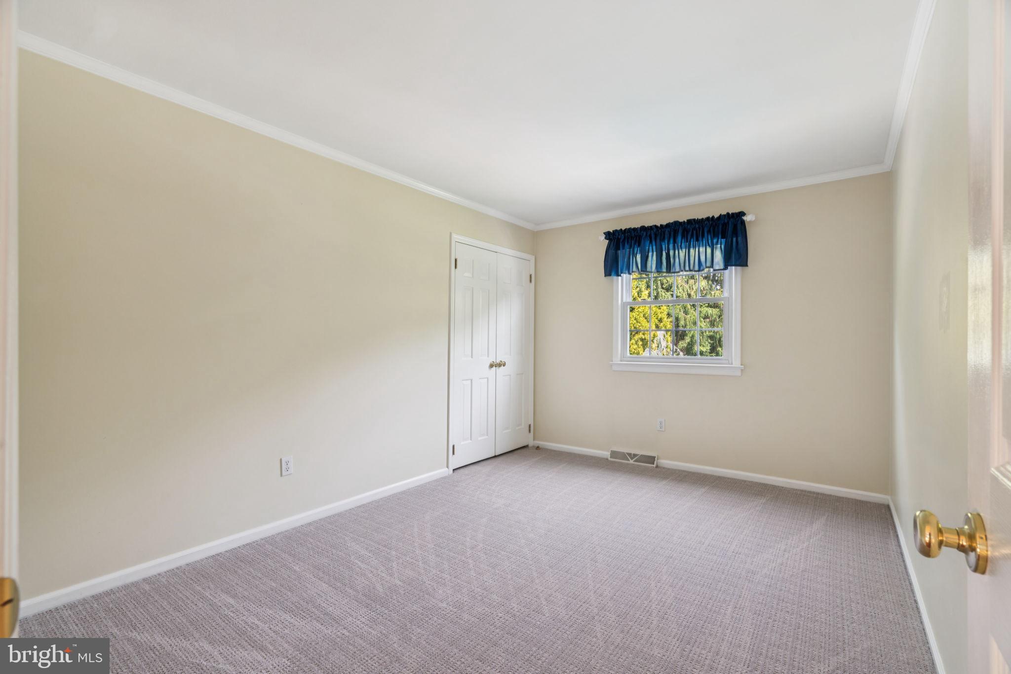 HUNTERS RUN - Residential