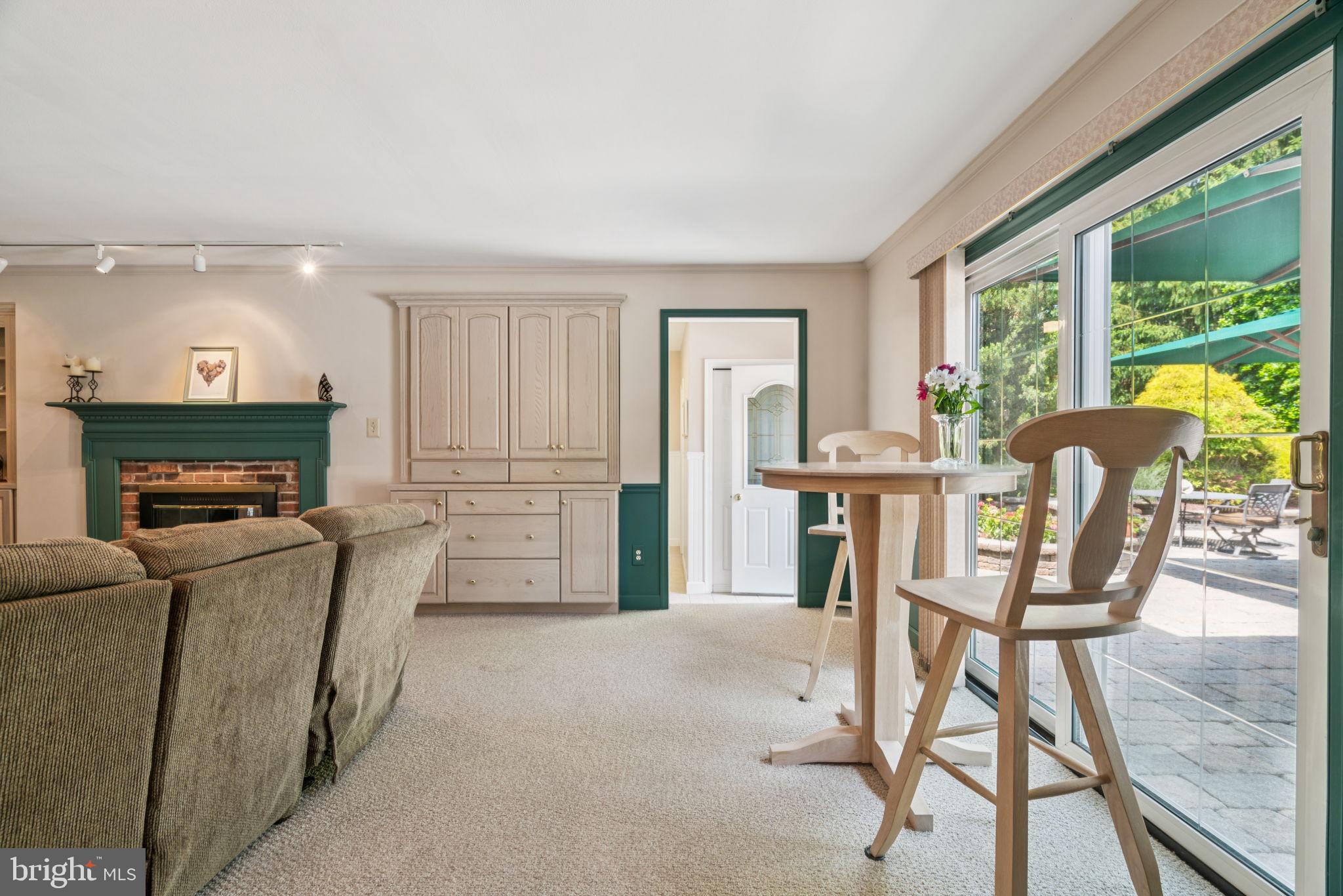 HUNTERS RUN - Residential