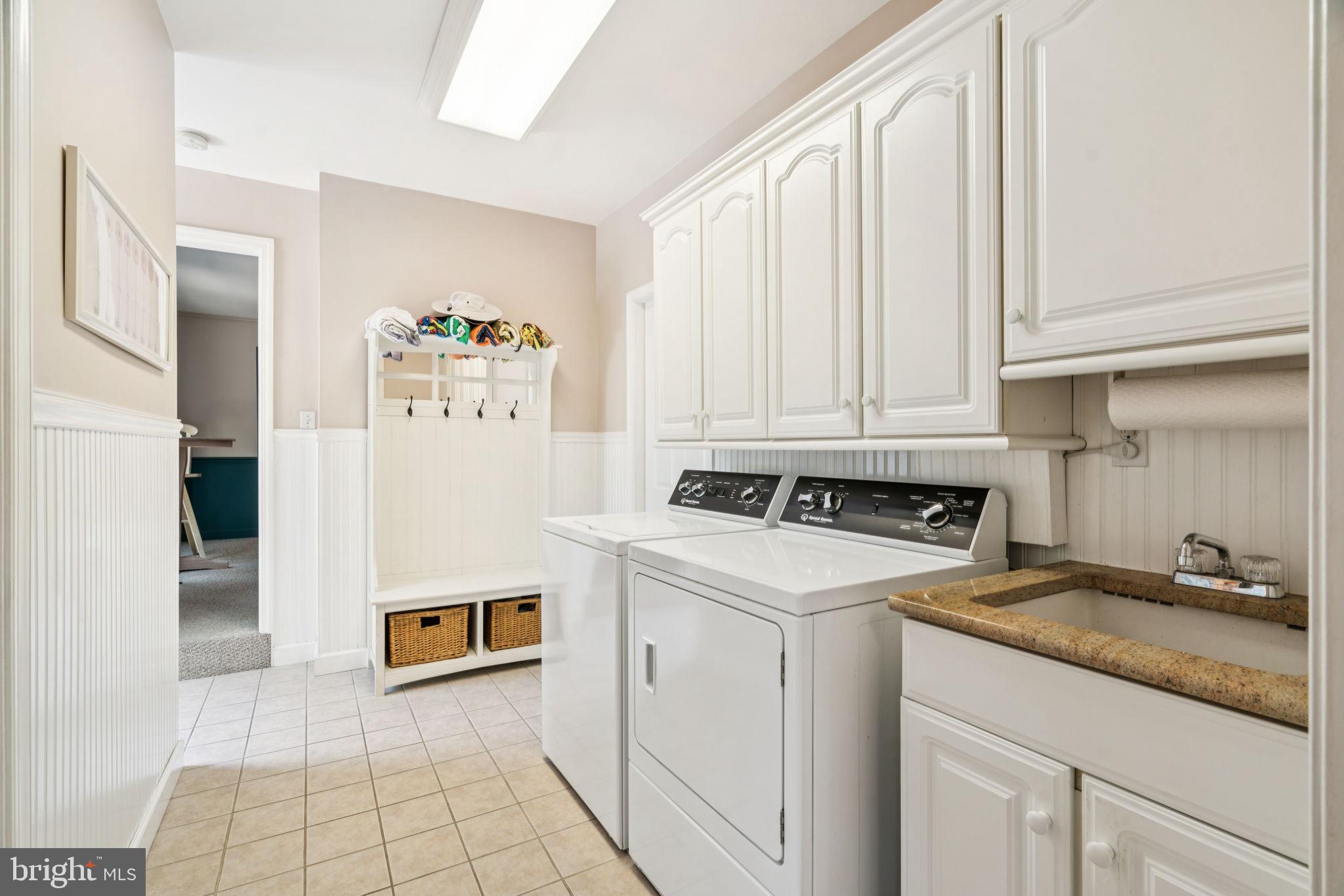 HUNTERS RUN - Residential