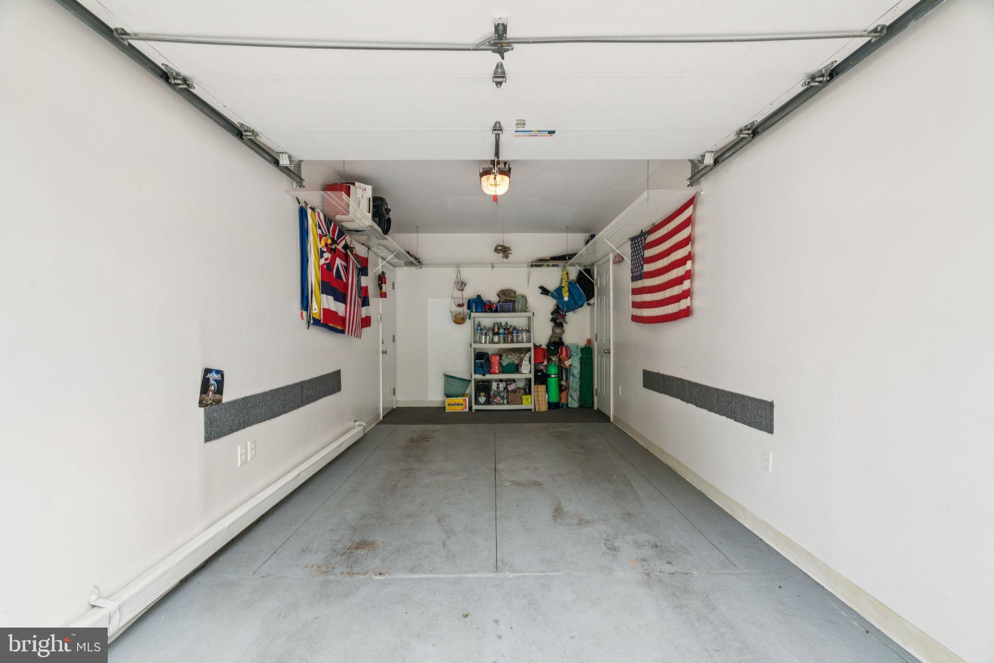 HUNTERS RUN - Residential