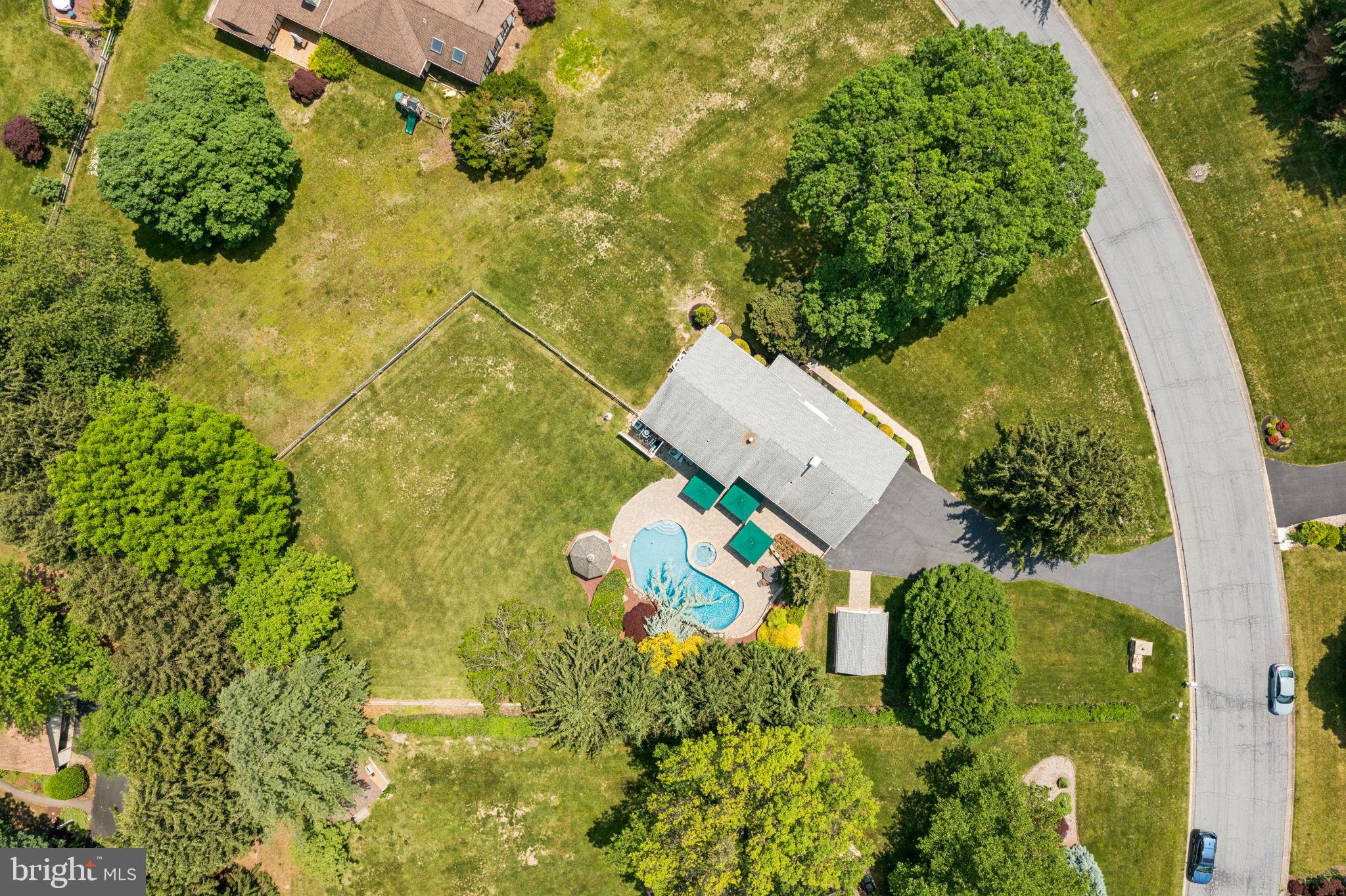 HUNTERS RUN - Residential