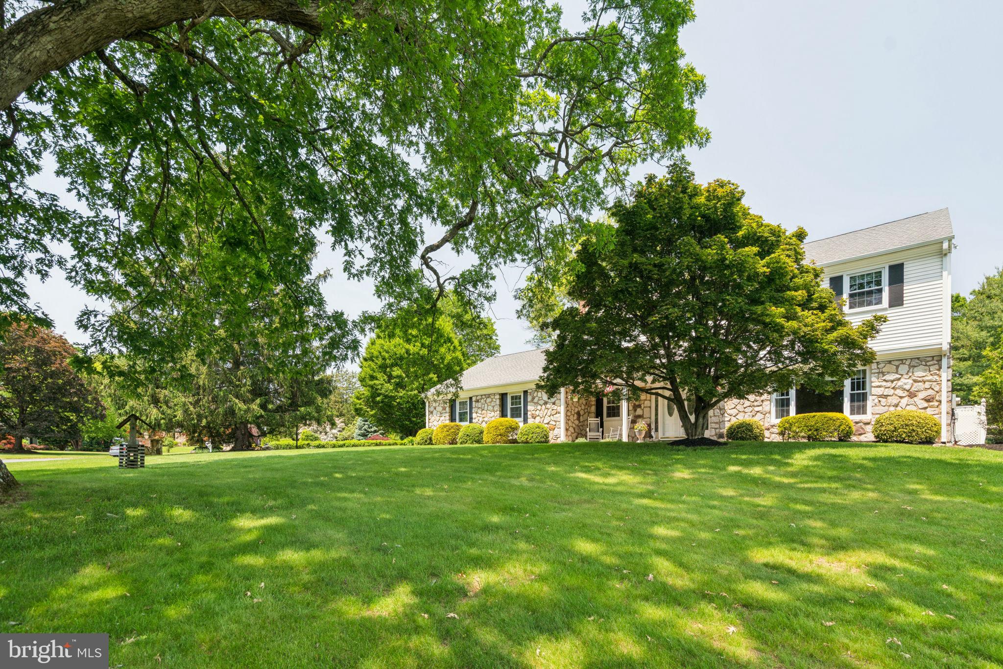 HUNTERS RUN - Residential