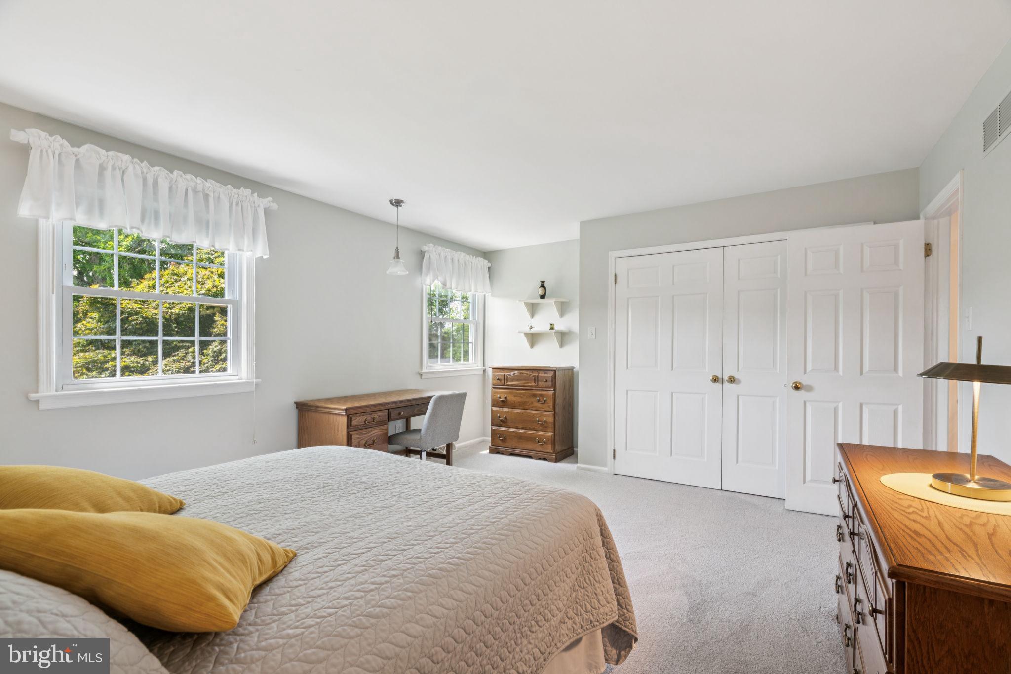 HUNTERS RUN - Residential