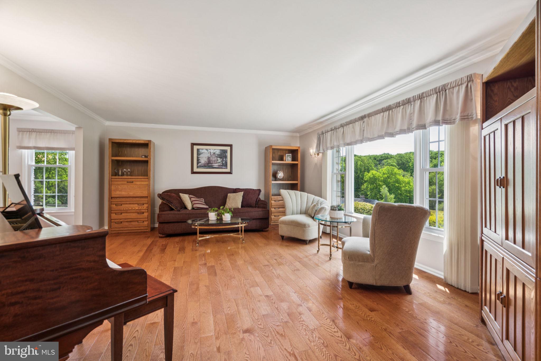 HUNTERS RUN - Residential