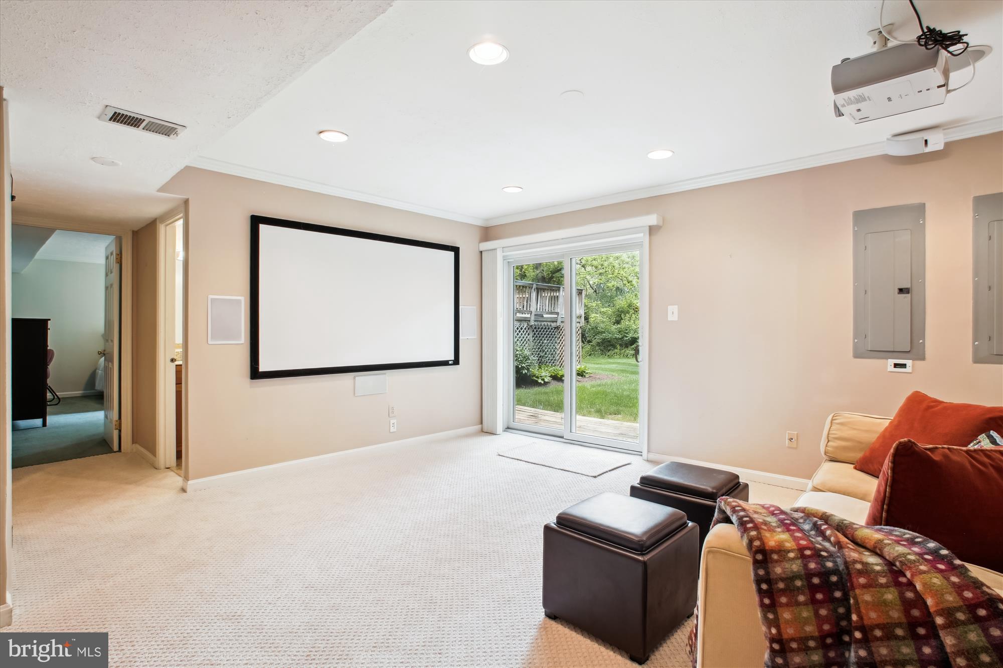 LOCUST HILL - Residential