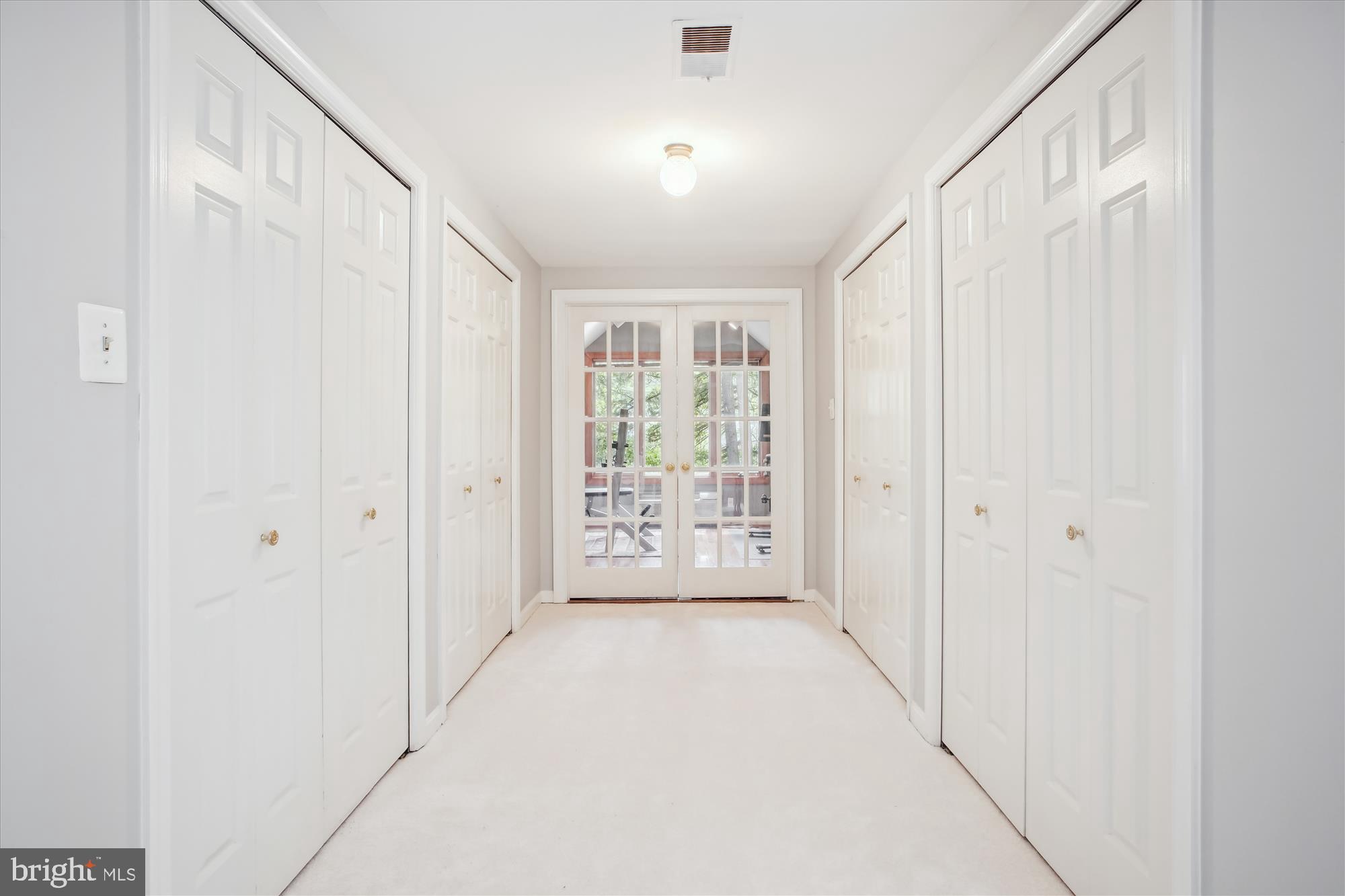 LOCUST HILL - Residential