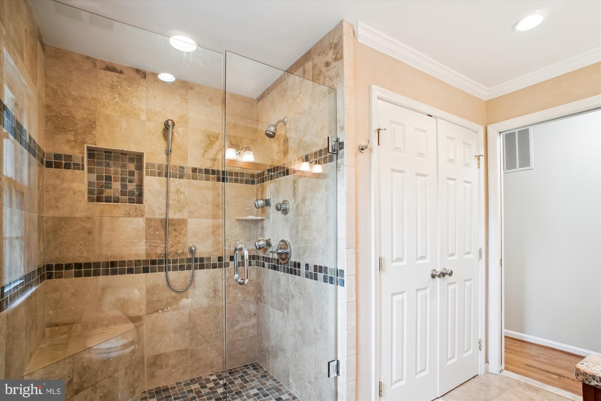 LOCUST HILL - Residential