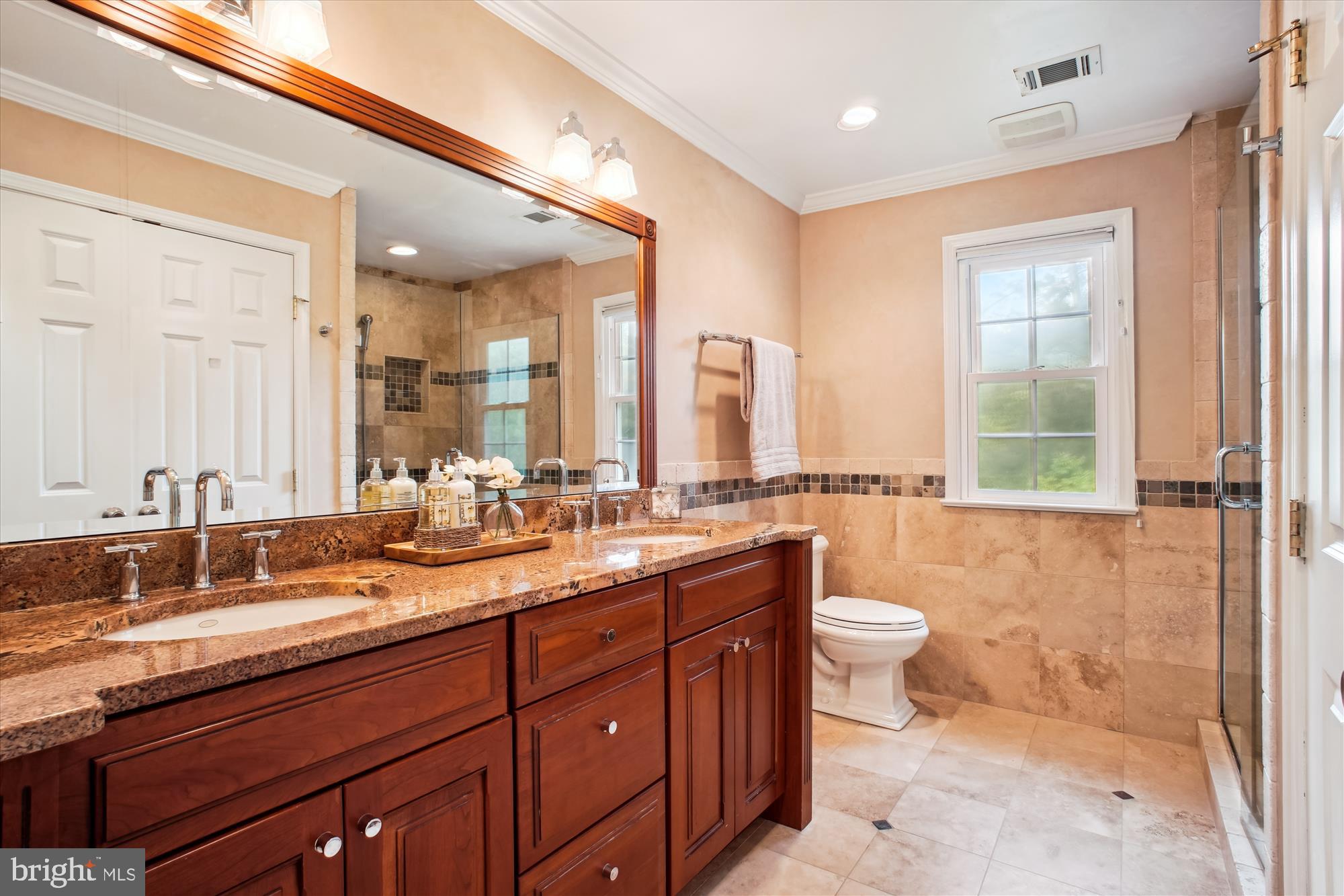 LOCUST HILL - Residential