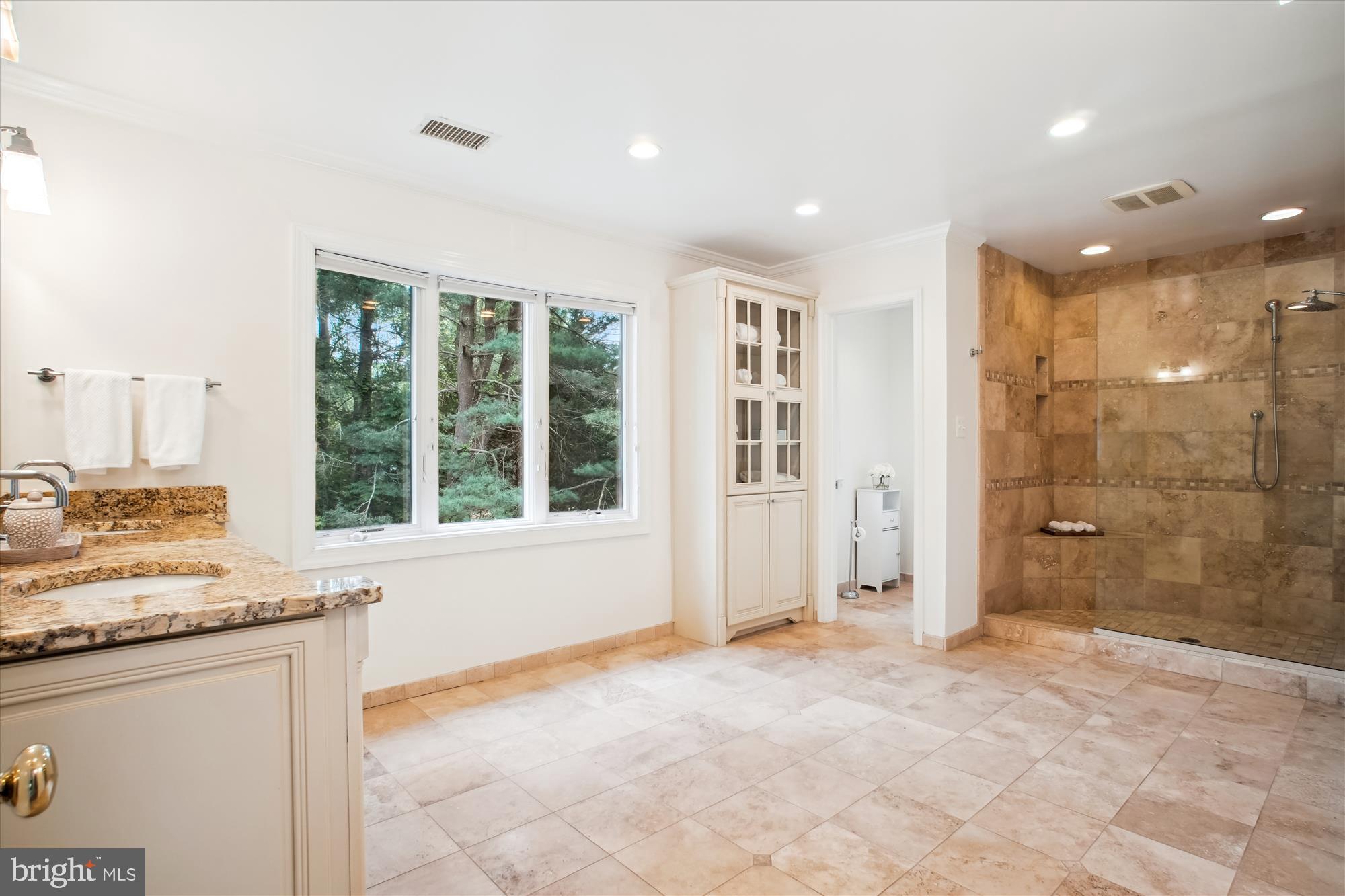 LOCUST HILL - Residential