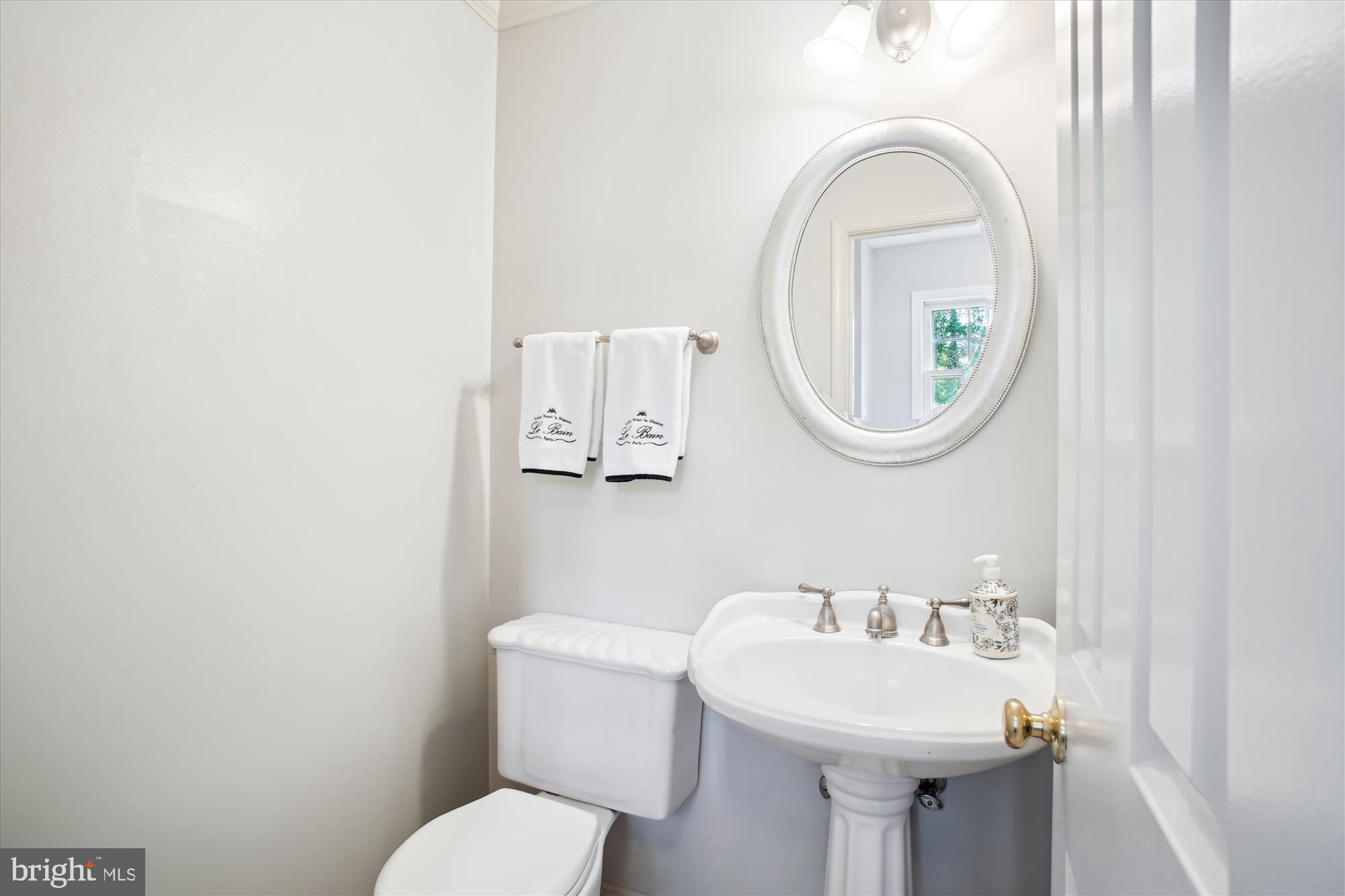 LOCUST HILL - Residential