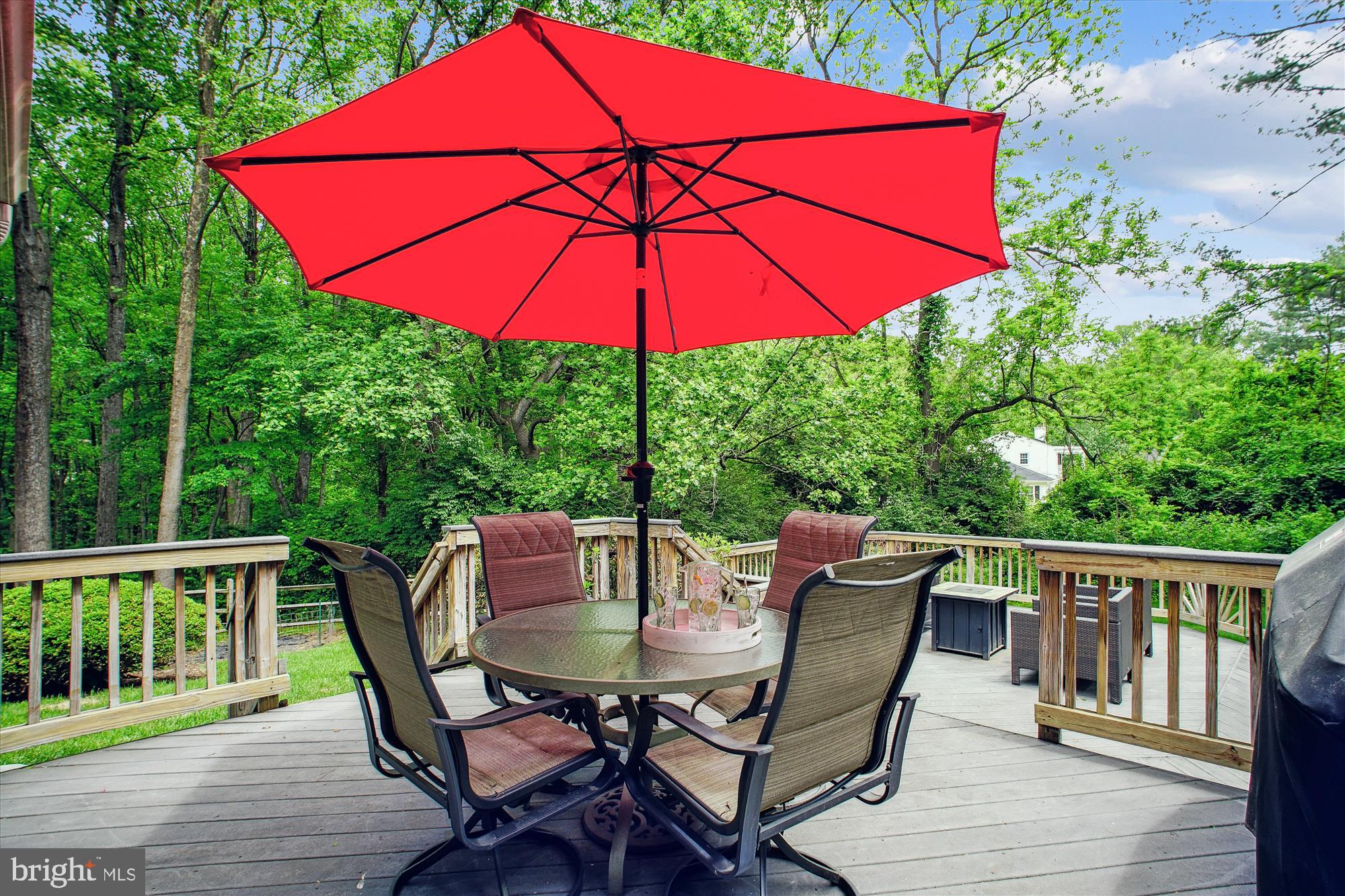 LOCUST HILL - Residential