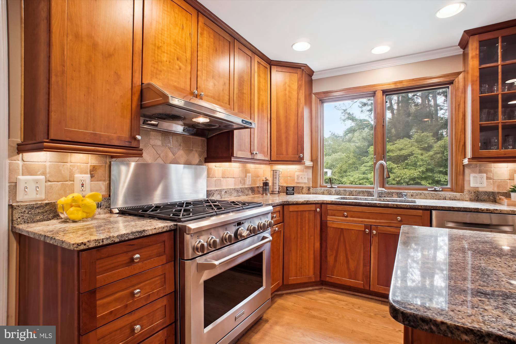 LOCUST HILL - Residential