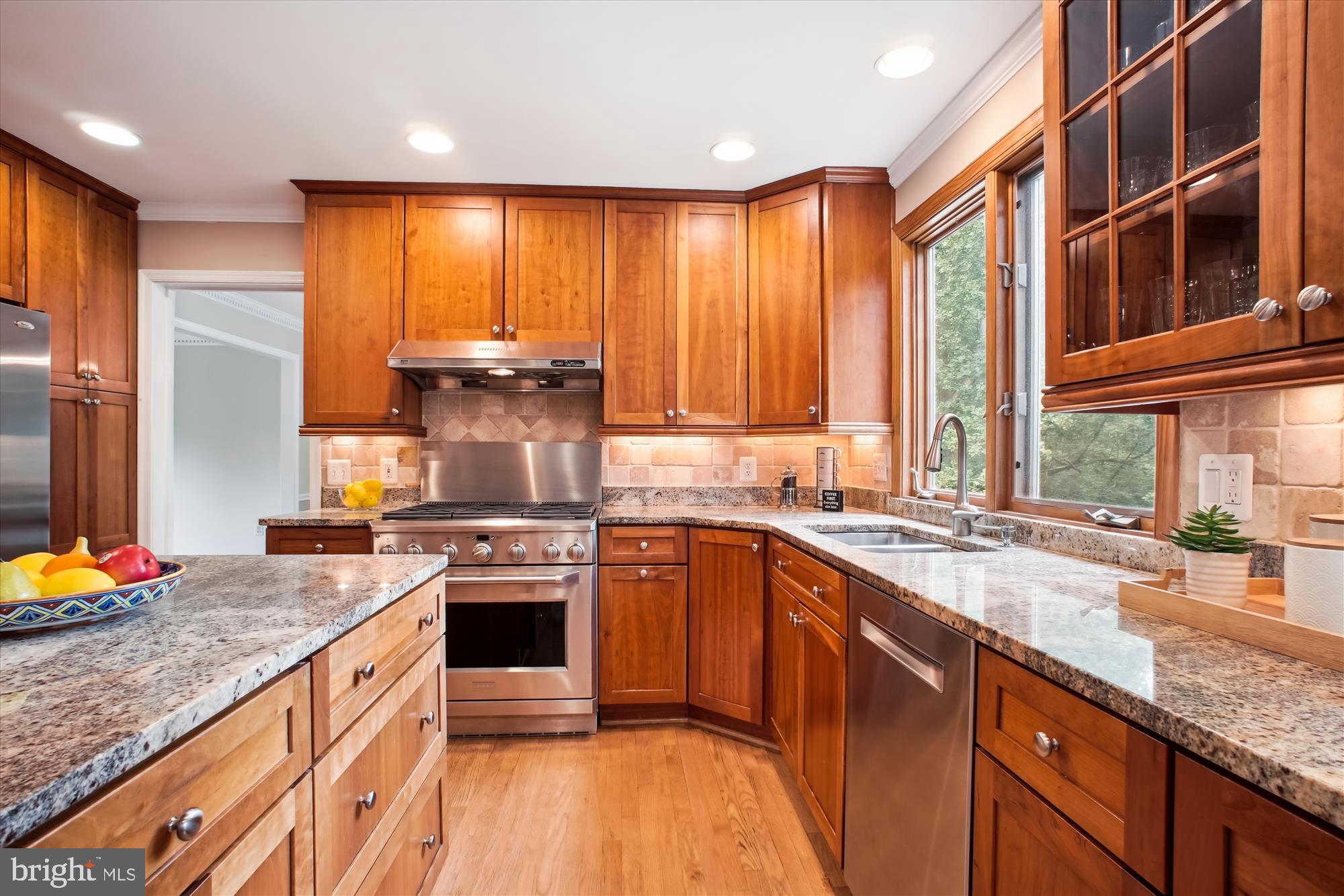 LOCUST HILL - Residential