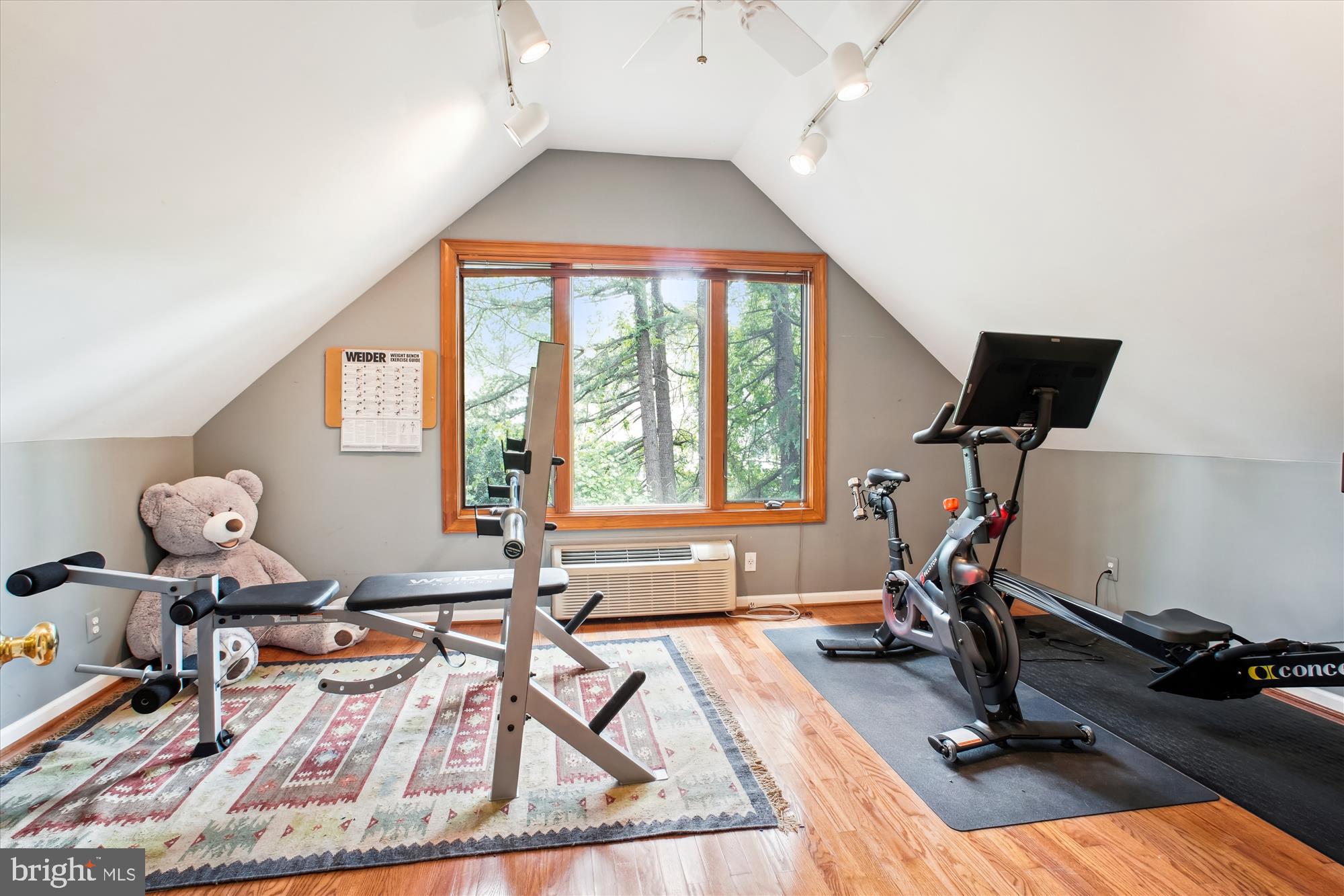 LOCUST HILL - Residential