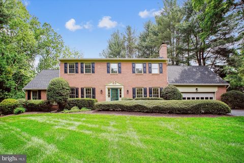 9532 LOCUST HILL DRIVE GREAT FALLS VA 22066