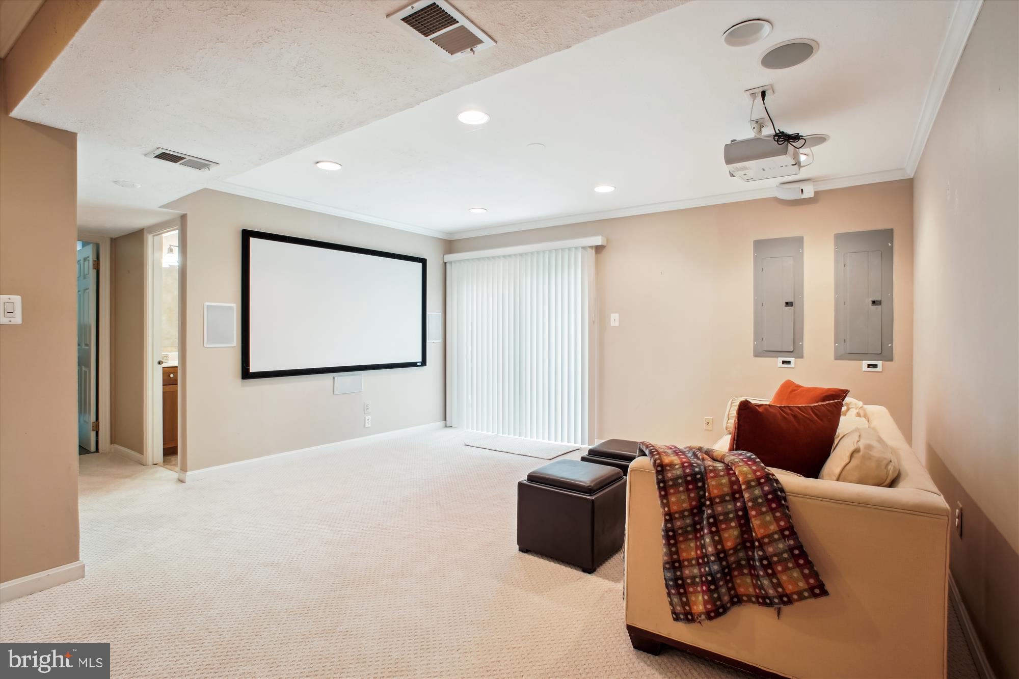 LOCUST HILL - Residential