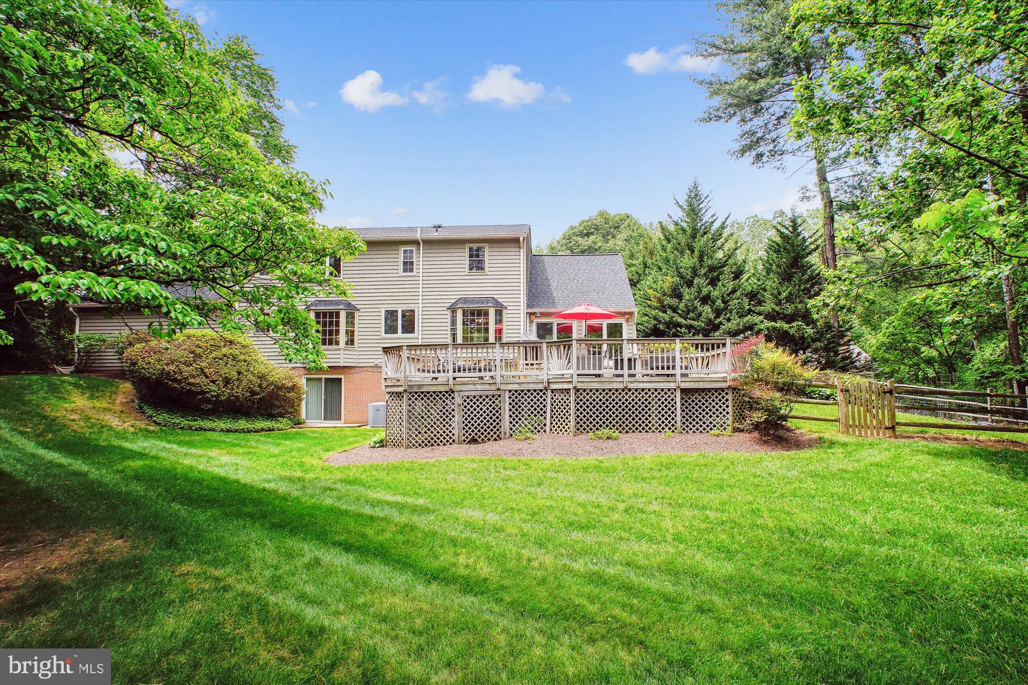 LOCUST HILL - Residential