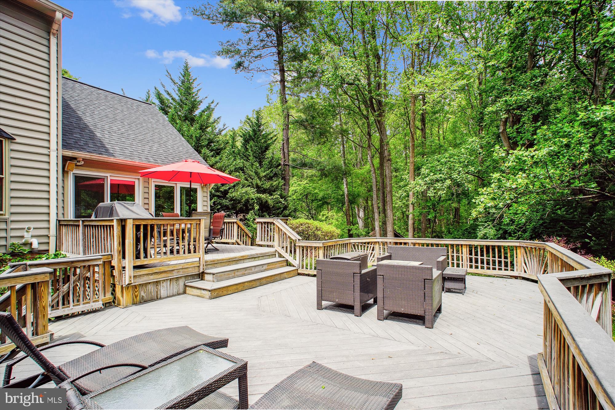 LOCUST HILL - Residential