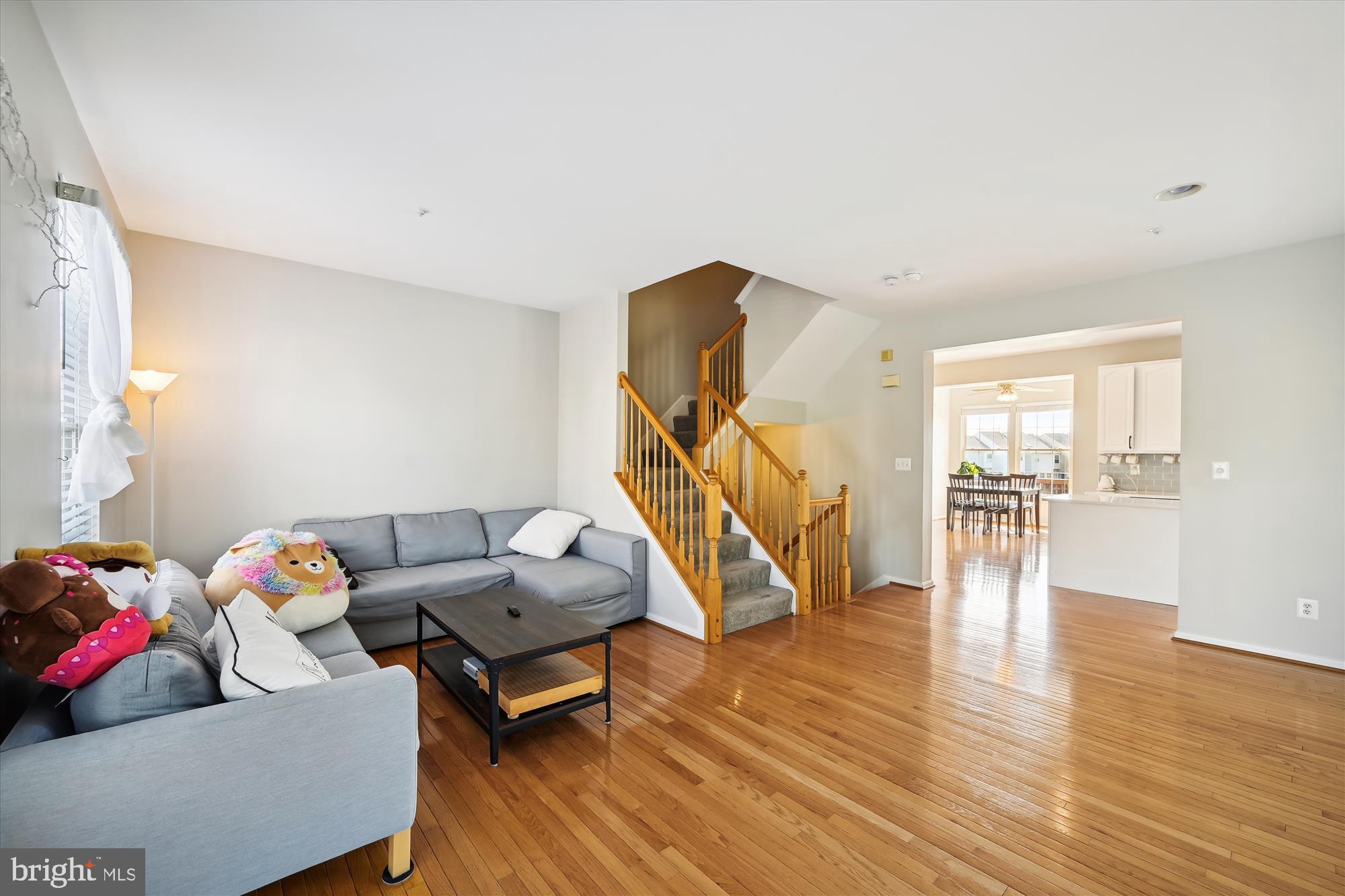 RIDGE COMMONS - Residential Lease