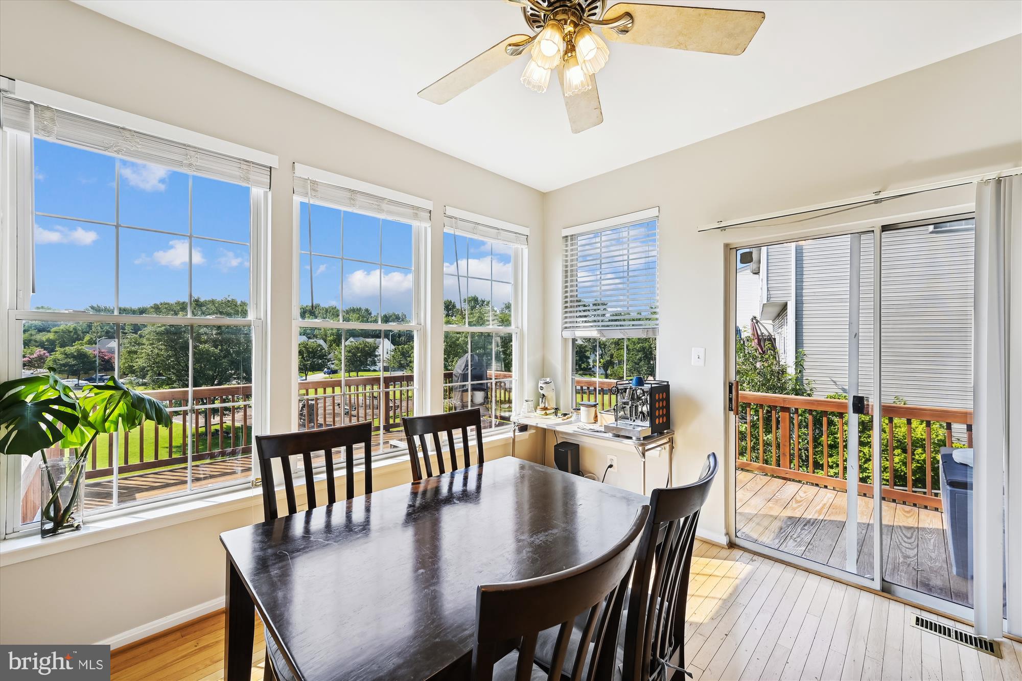 RIDGE COMMONS - Residential Lease