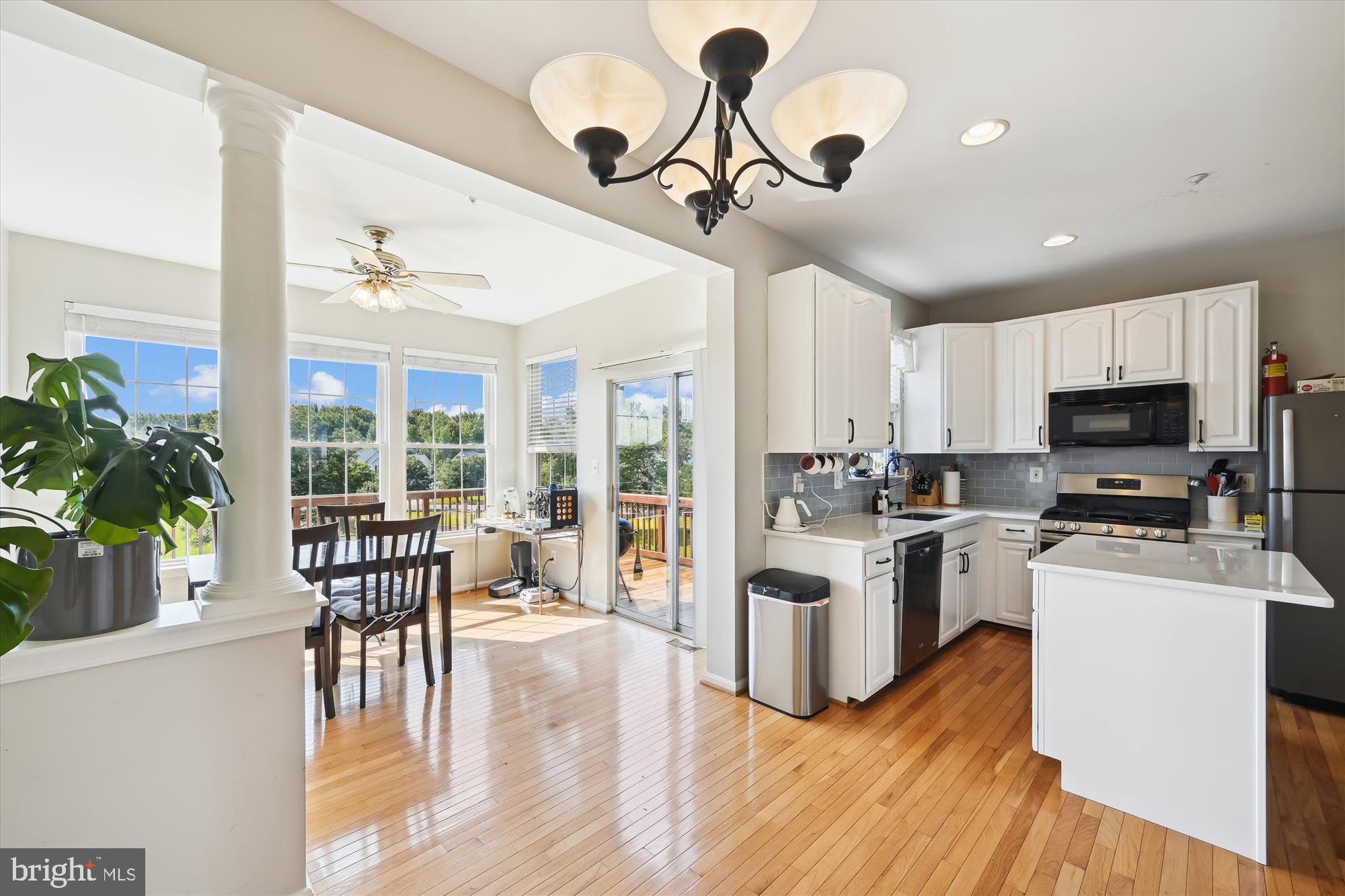 RIDGE COMMONS - Residential Lease