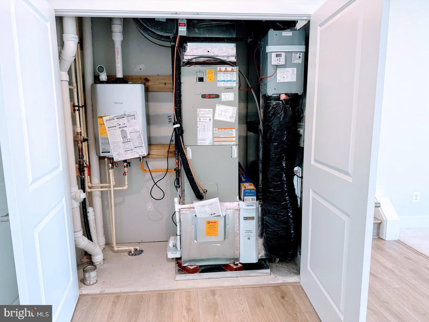 SNOWDEN BRIDGE - Residential Lease