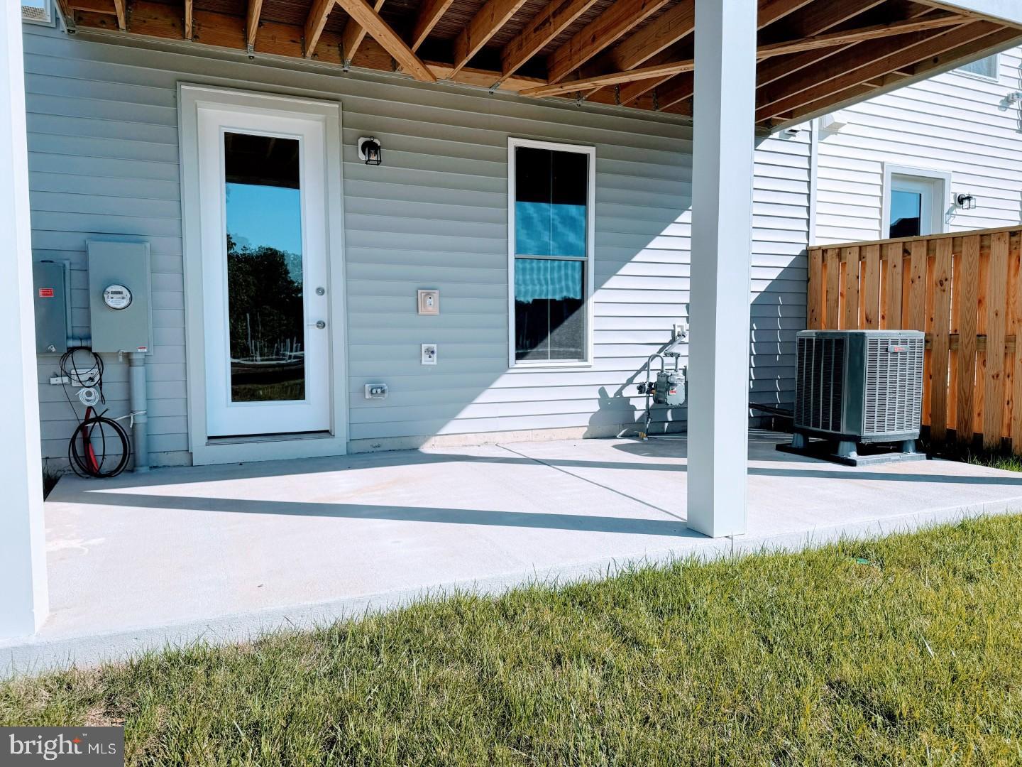 SNOWDEN BRIDGE - Residential Lease