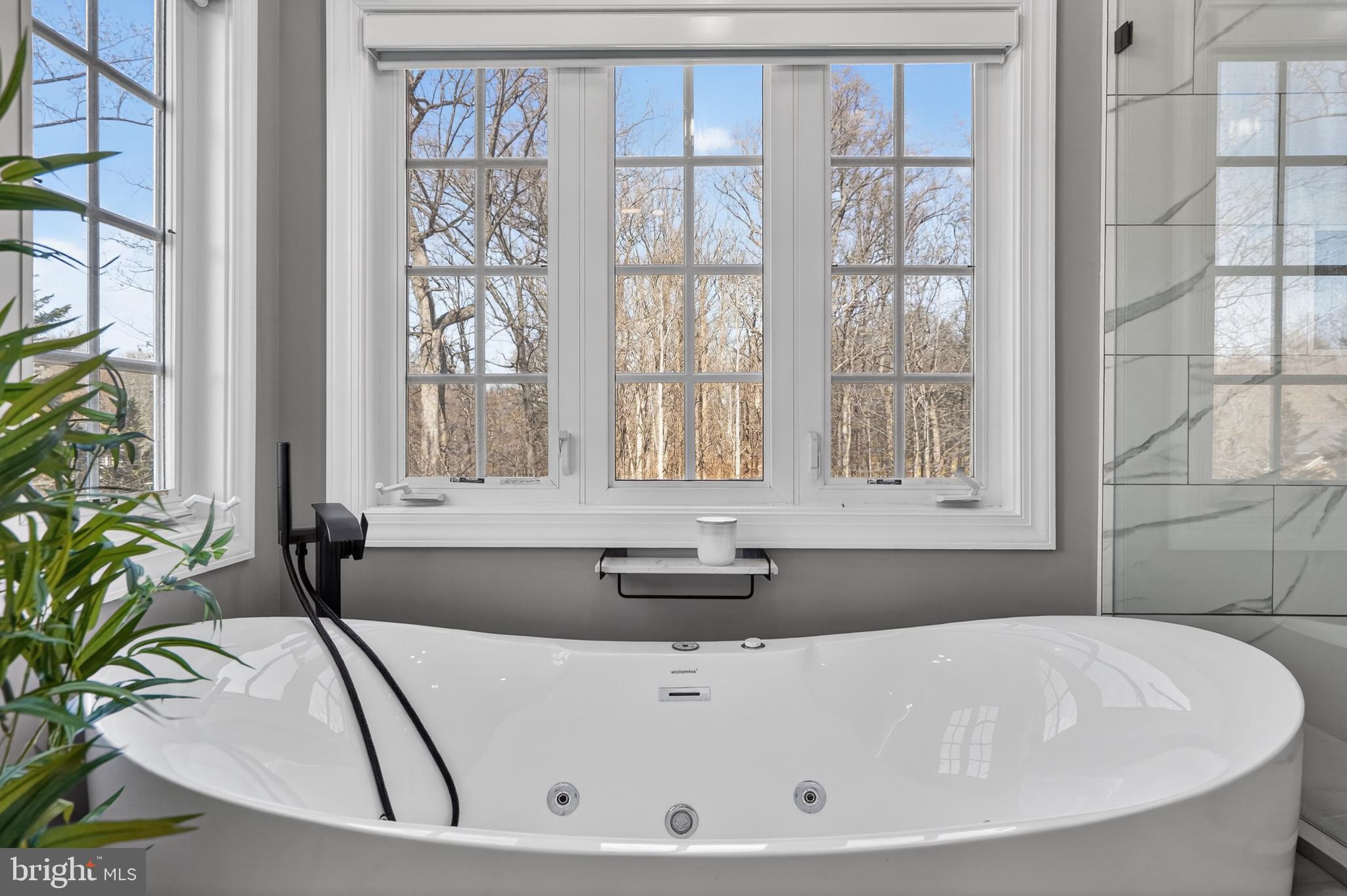 6827 TANGLEWOOD DRIVE