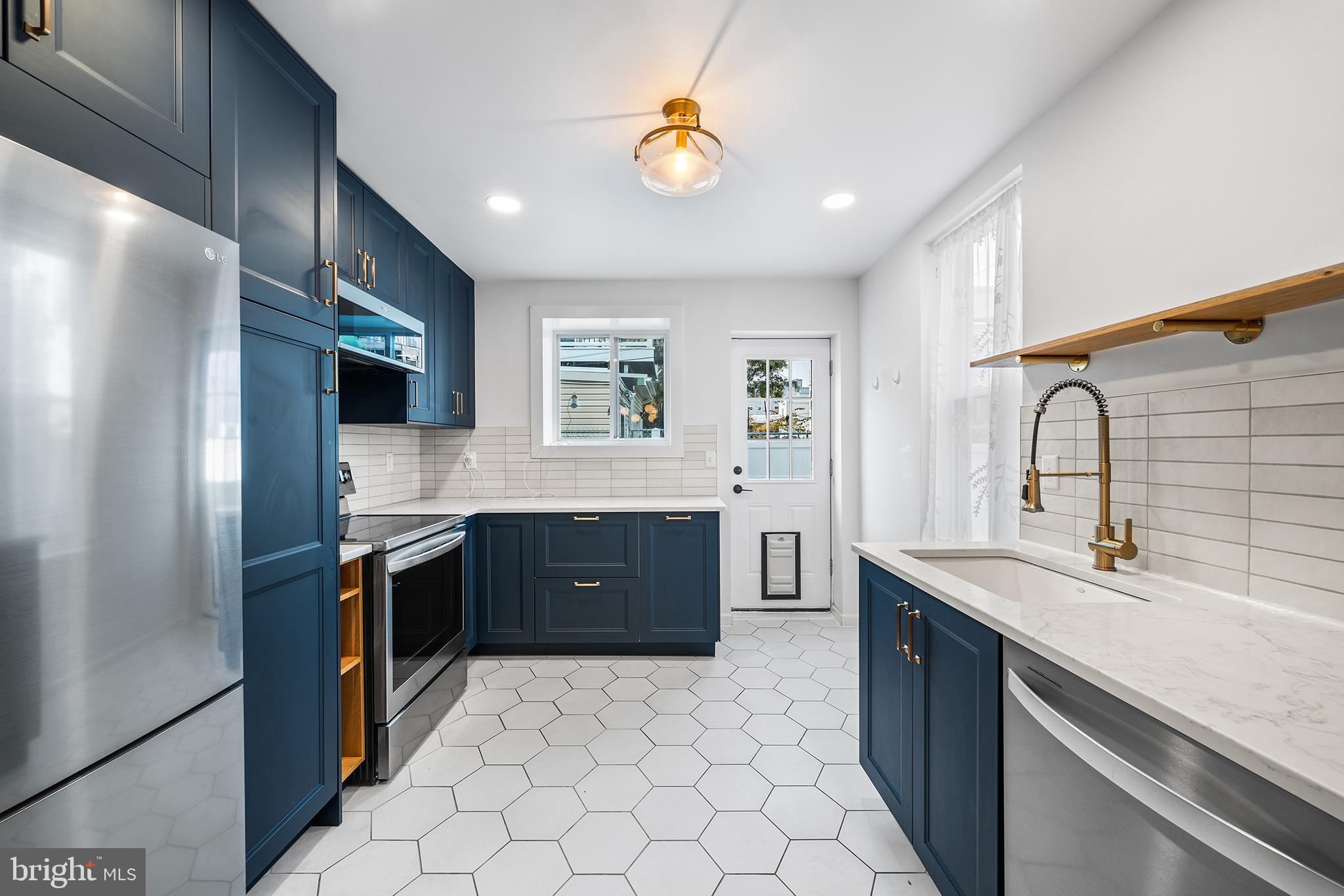 EAST KENSINGTON - Residential Lease