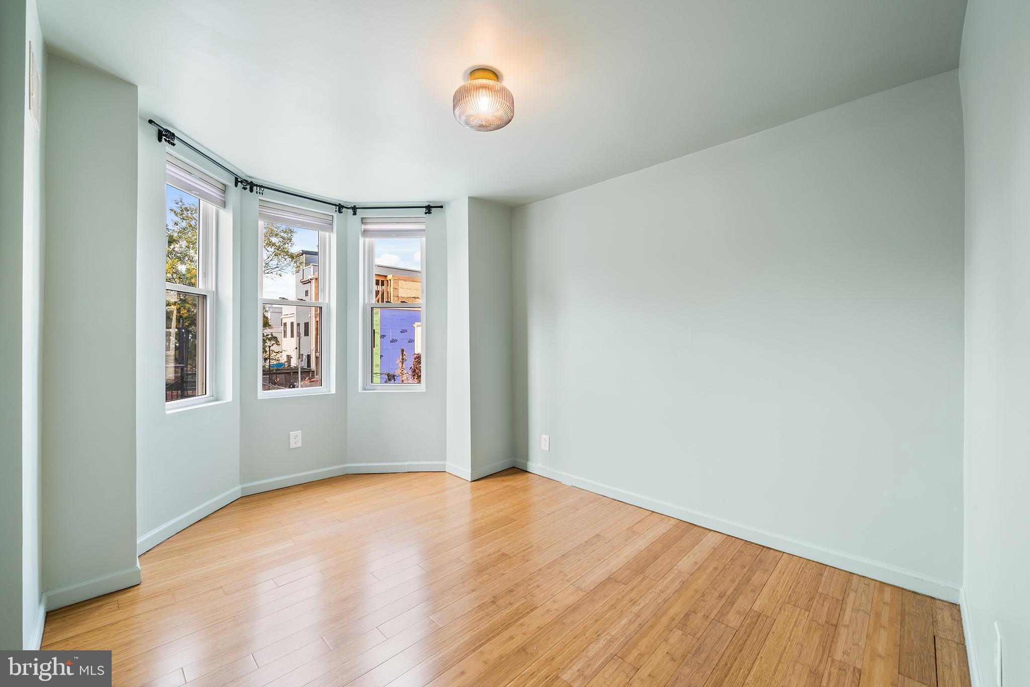 EAST KENSINGTON - Residential Lease