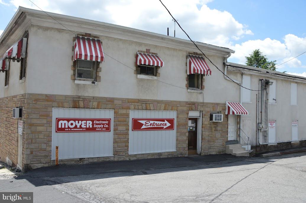 330 E NORWEGIAN STREET